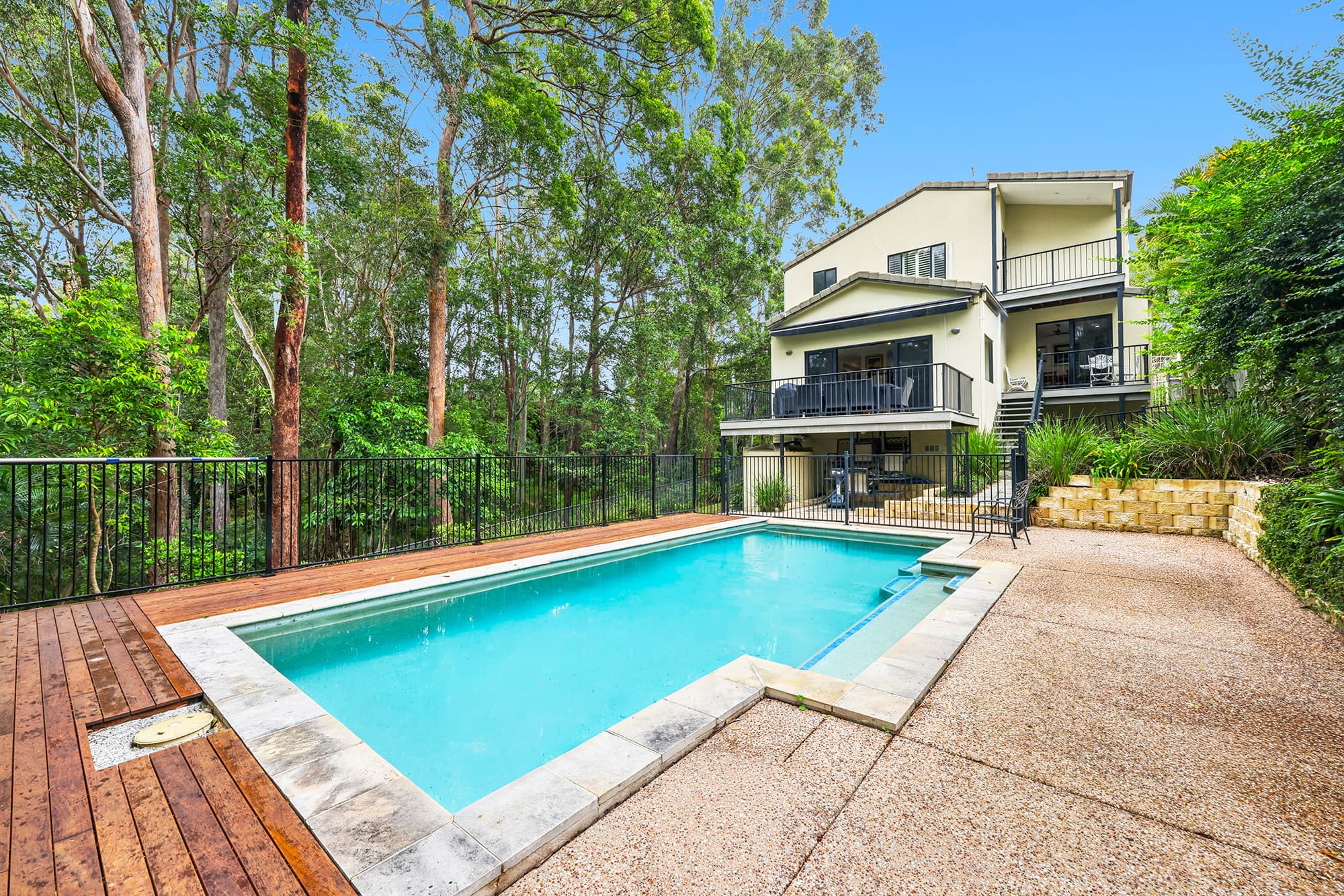 1/342 Ron Penhaligon Way, Robina — photo 1 of 5
