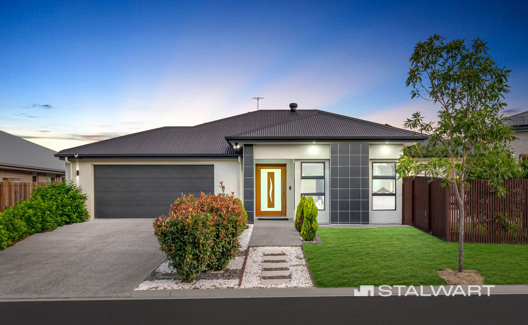 115 Teal Circuit, Greenbank - Image 1