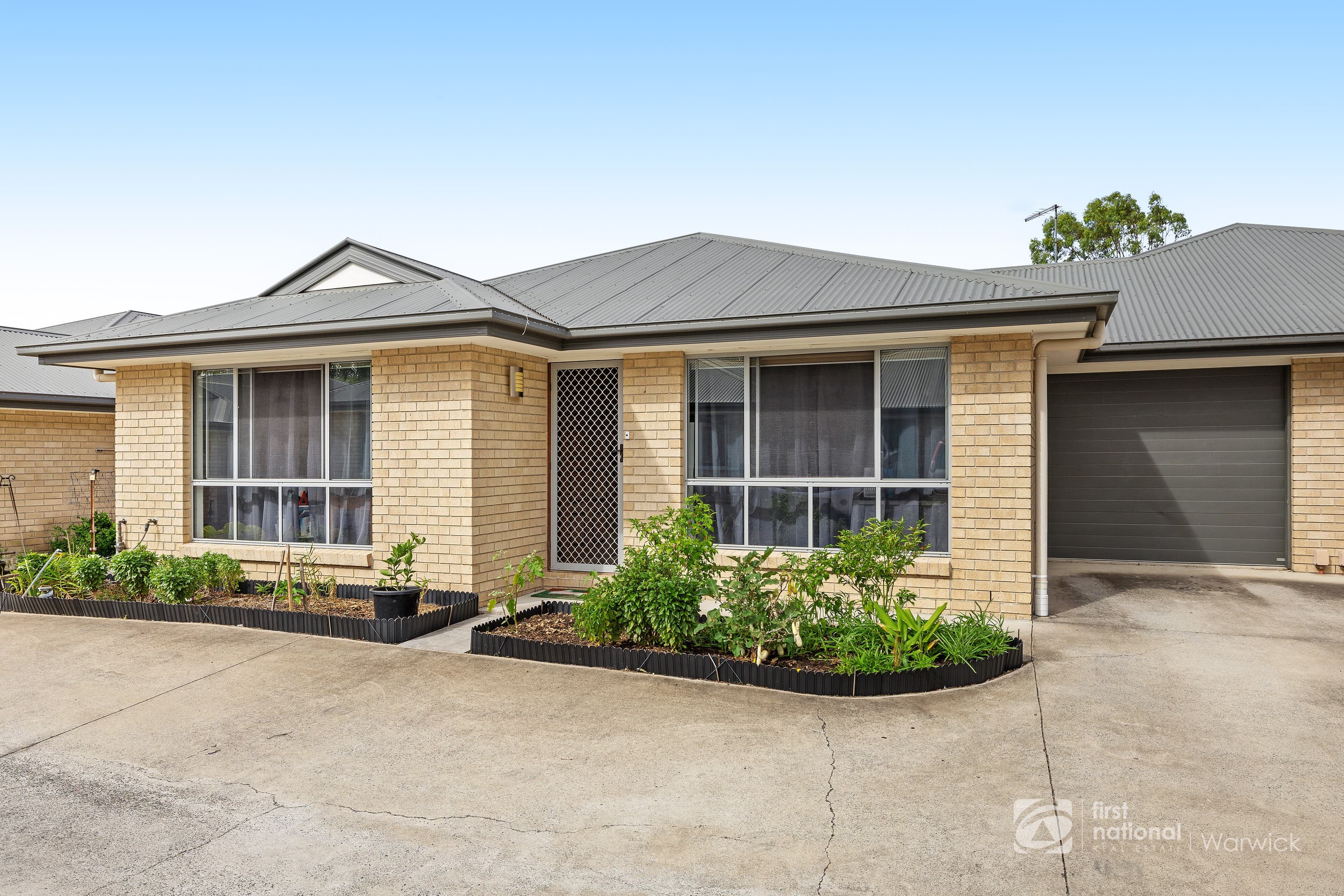 Unit 3/208 Wood Street, Warwick — photo 1 of 5