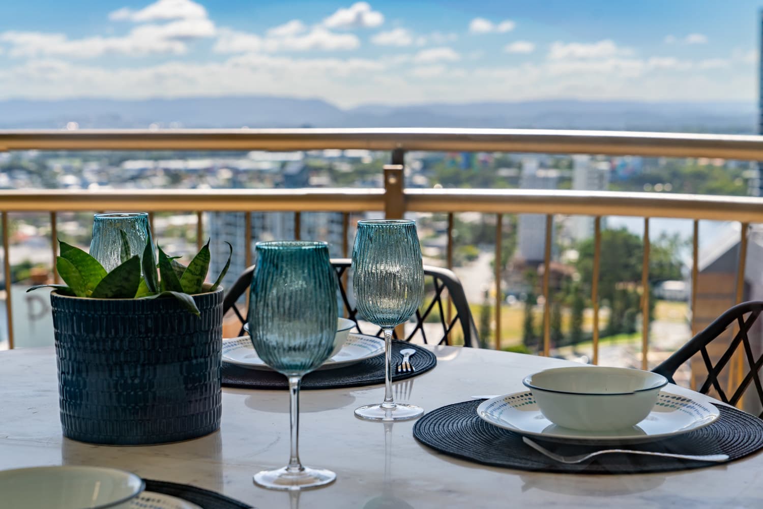 2209/18 Hanlan Street, Surfers Paradise — photo 1 of 5