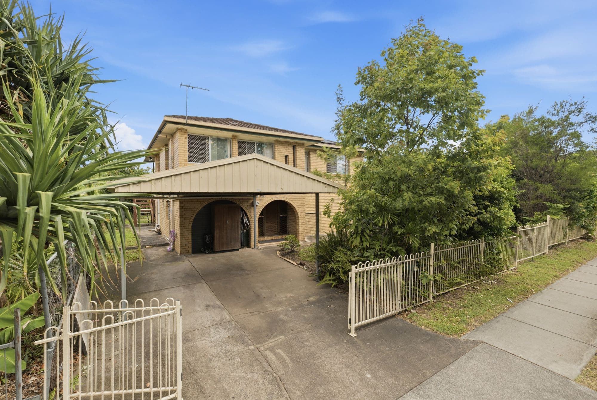 941 Beenleigh Road, Runcorn - Image 1