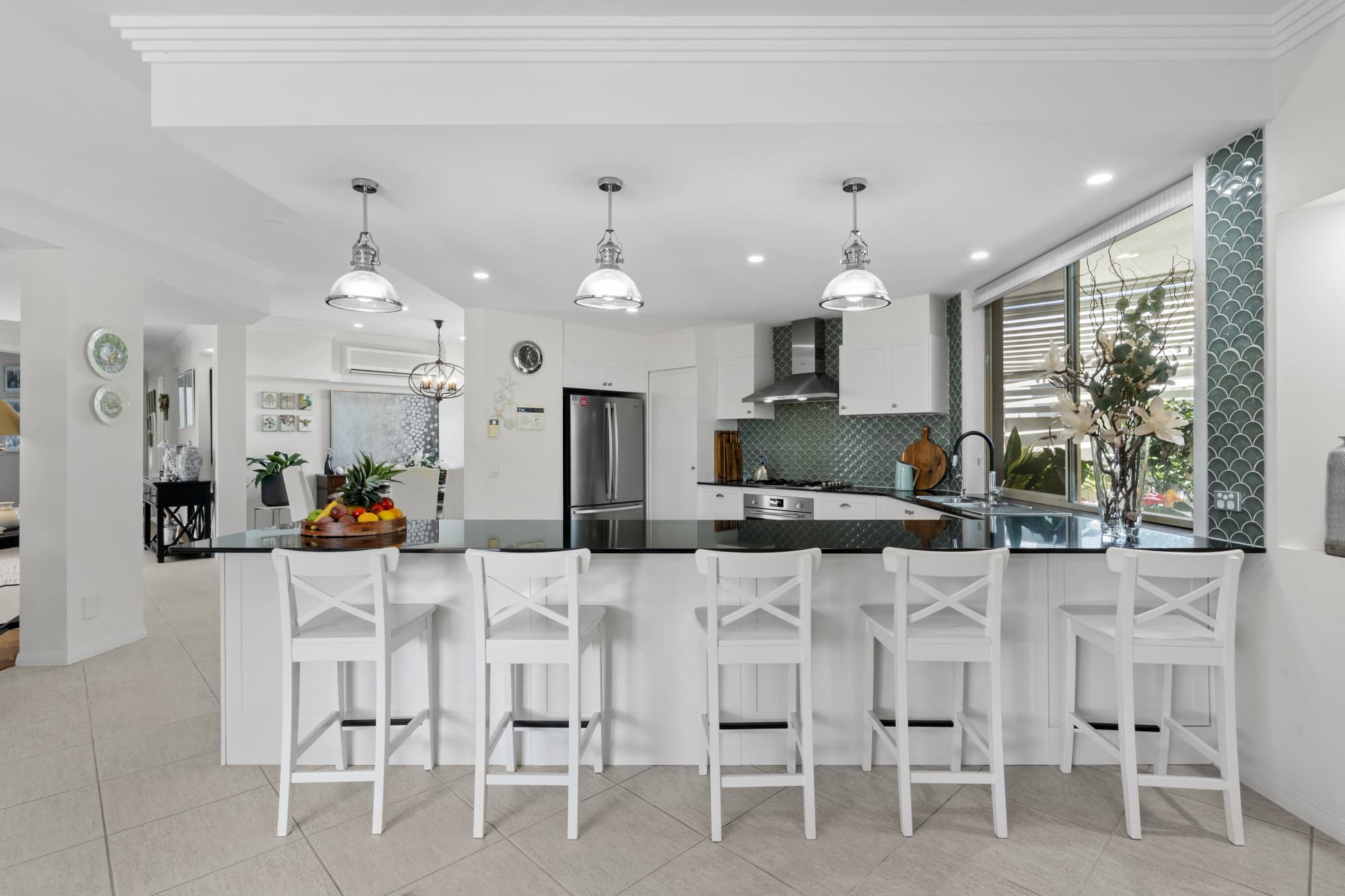6 Montserrat Court, Clear Island Waters — photo 1 of 5
