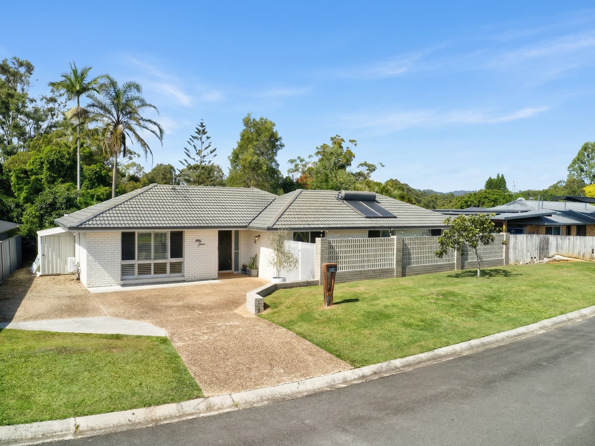 57 Merloo Drive, Nerang — photo 1 of 5