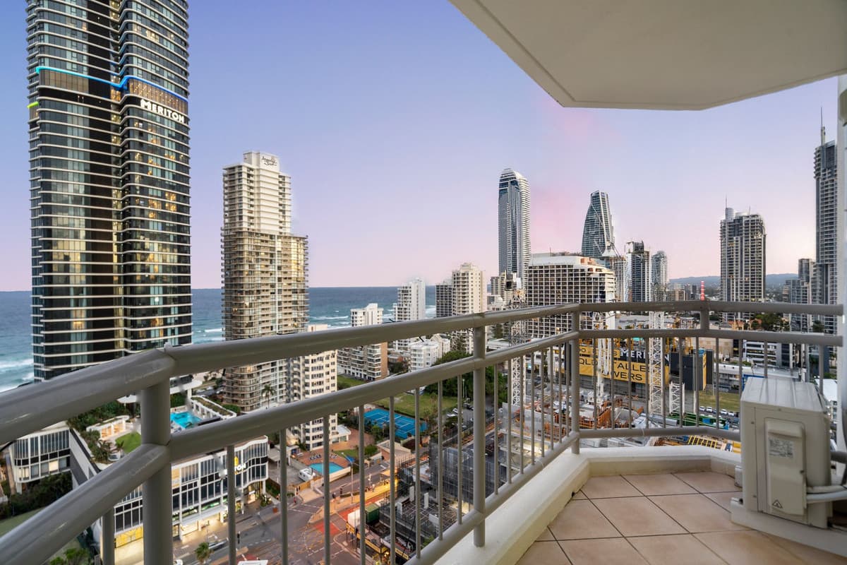 1906/5 Palm Avenue, Surfers Paradise — photo 1 of 5