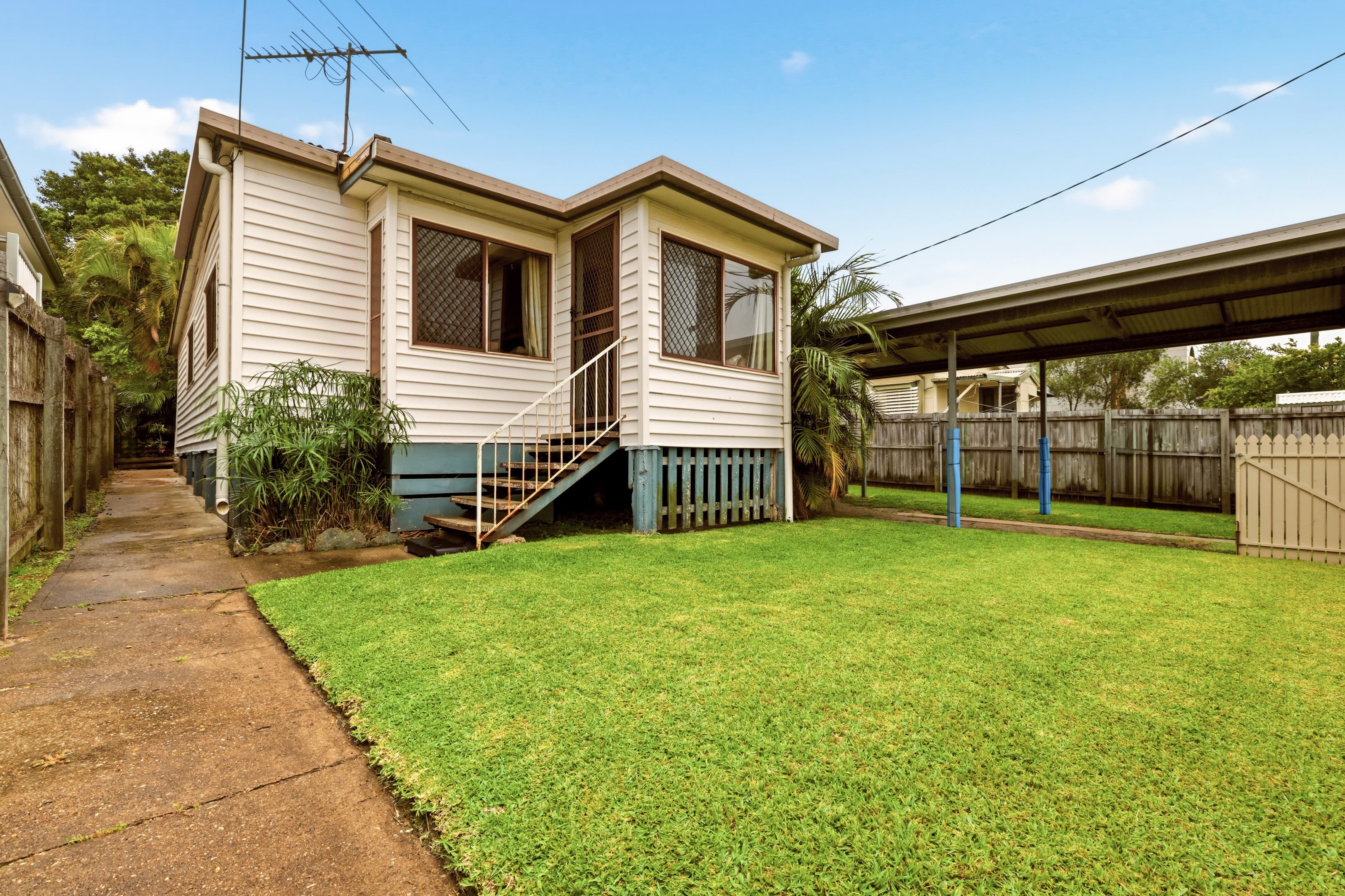 30 Hale Street, Margate — photo 1 of 5