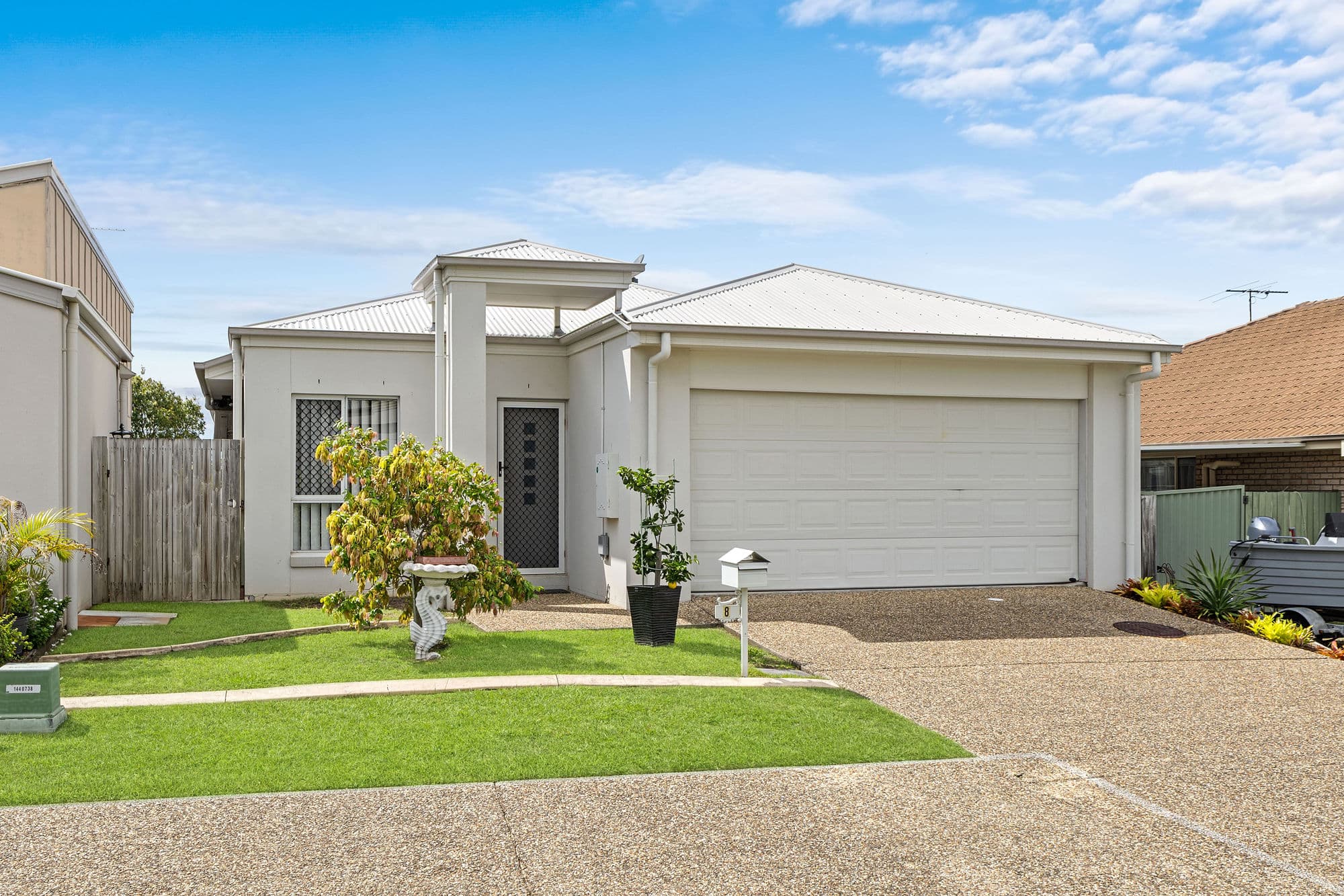 8 Canaipa Court, Rothwell - Image 1