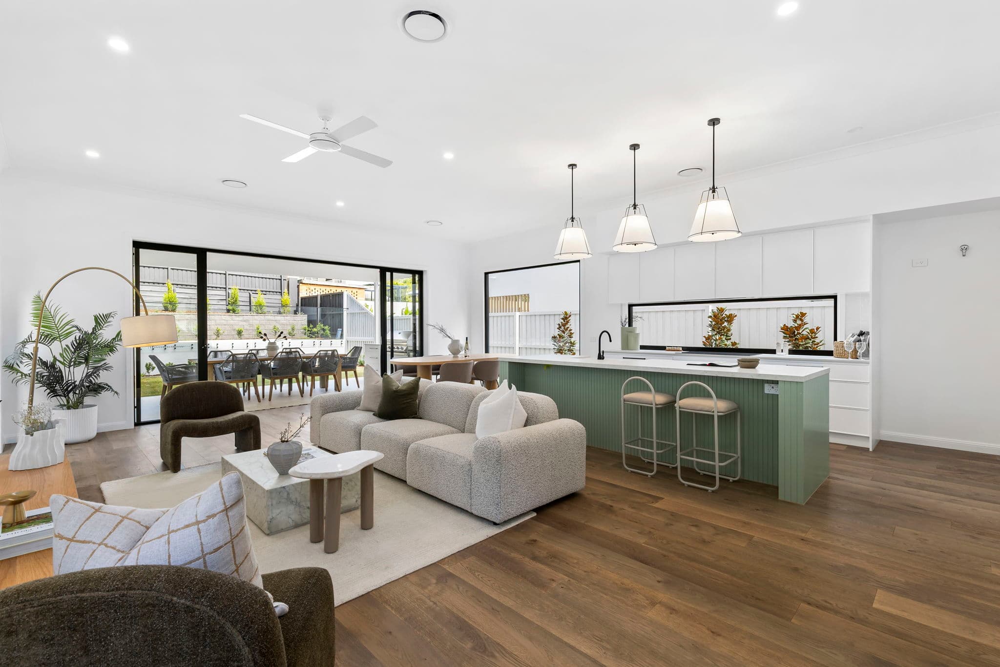 35 Harts Road, Indooroopilly — photo 1 of 5