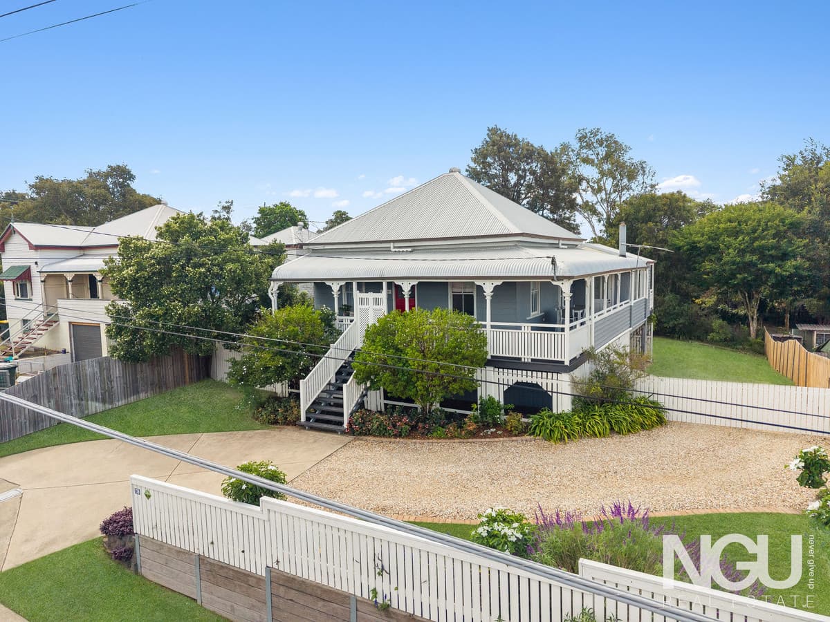 170 Blackstone Road, Silkstone - Image 1