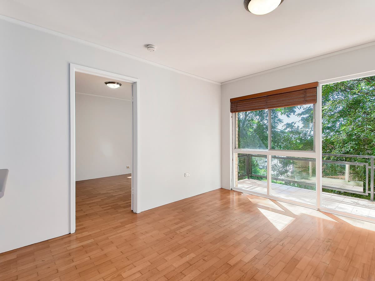 3/76-78 Gladstone Road, Highgate Hill — photo 1 of 5