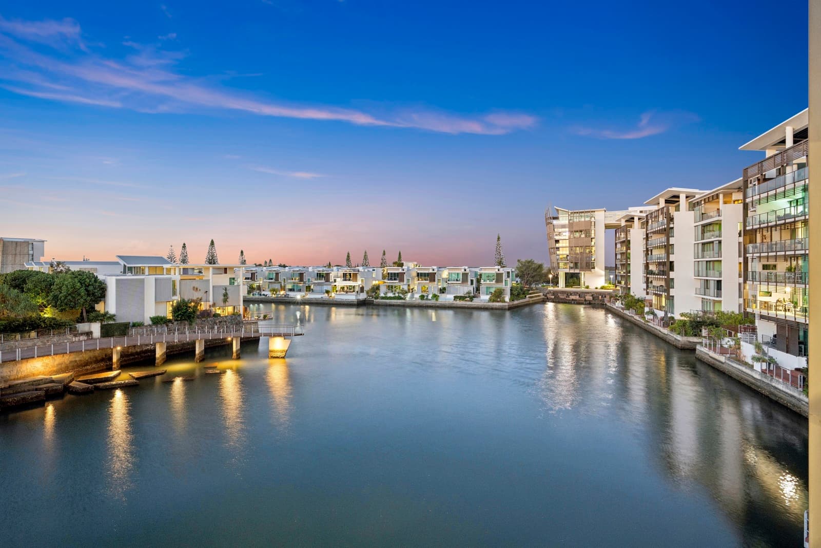 5301 Ephraim Island, Paradise Point