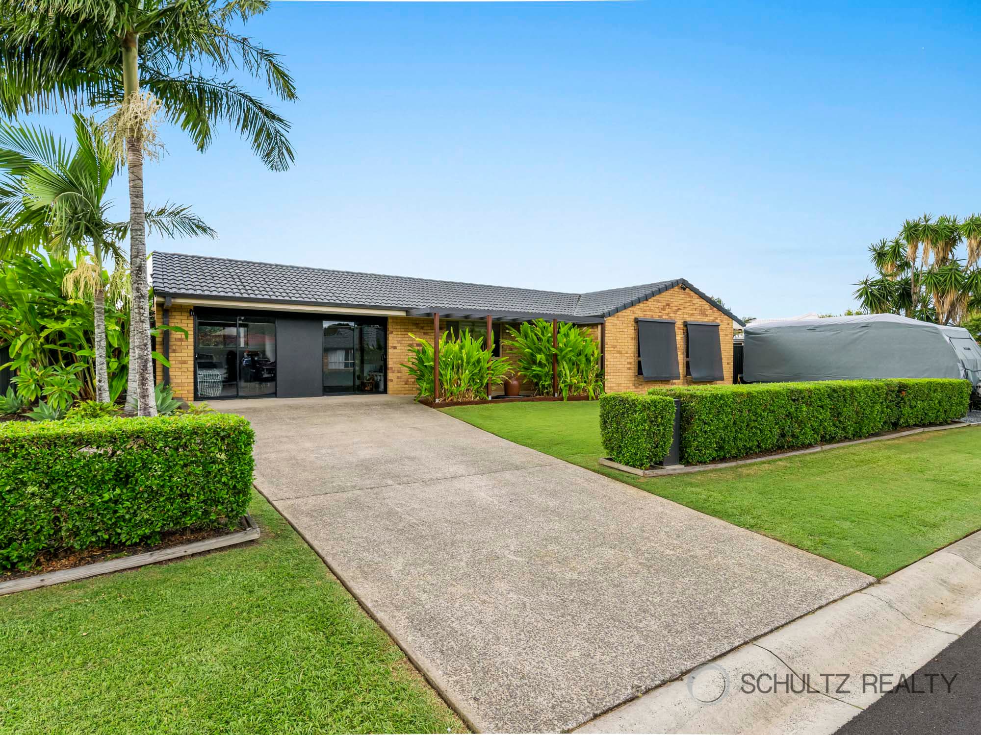 5 Riley Court, Windaroo - Image 1