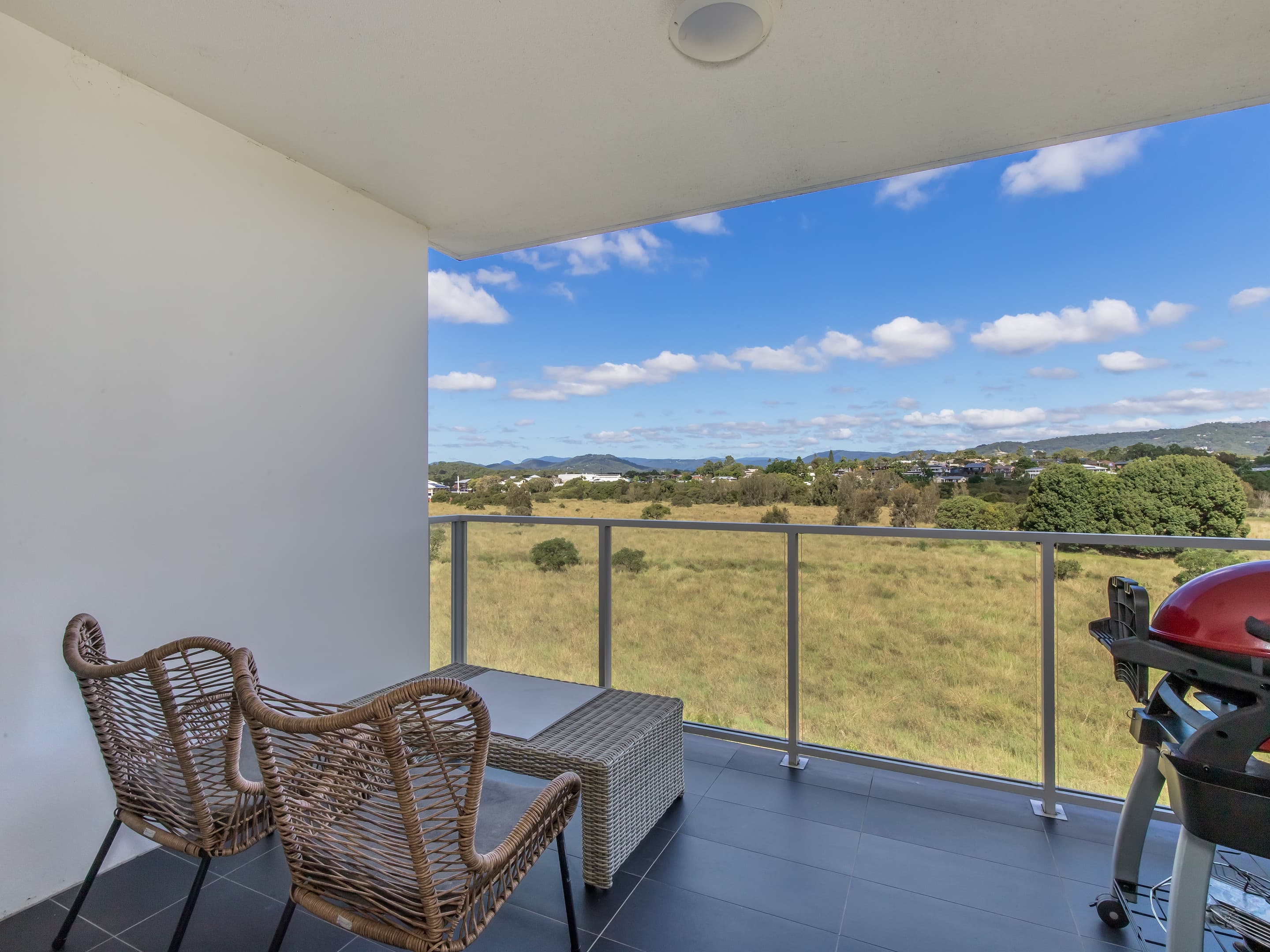 5202/31 Bourton Road, Merrimac - Image 1