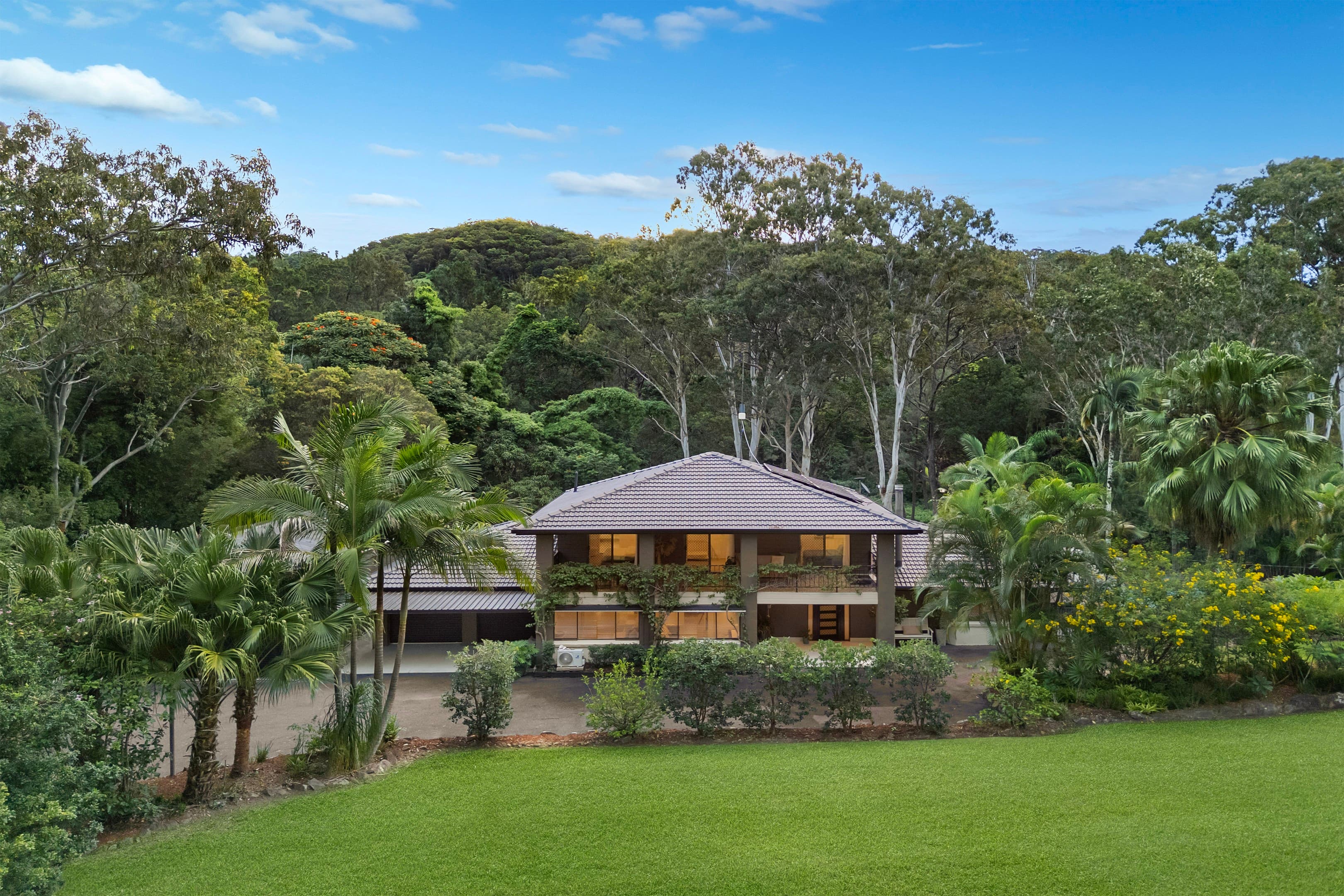 42 Coorabin Court, Tallebudgera - Image 1