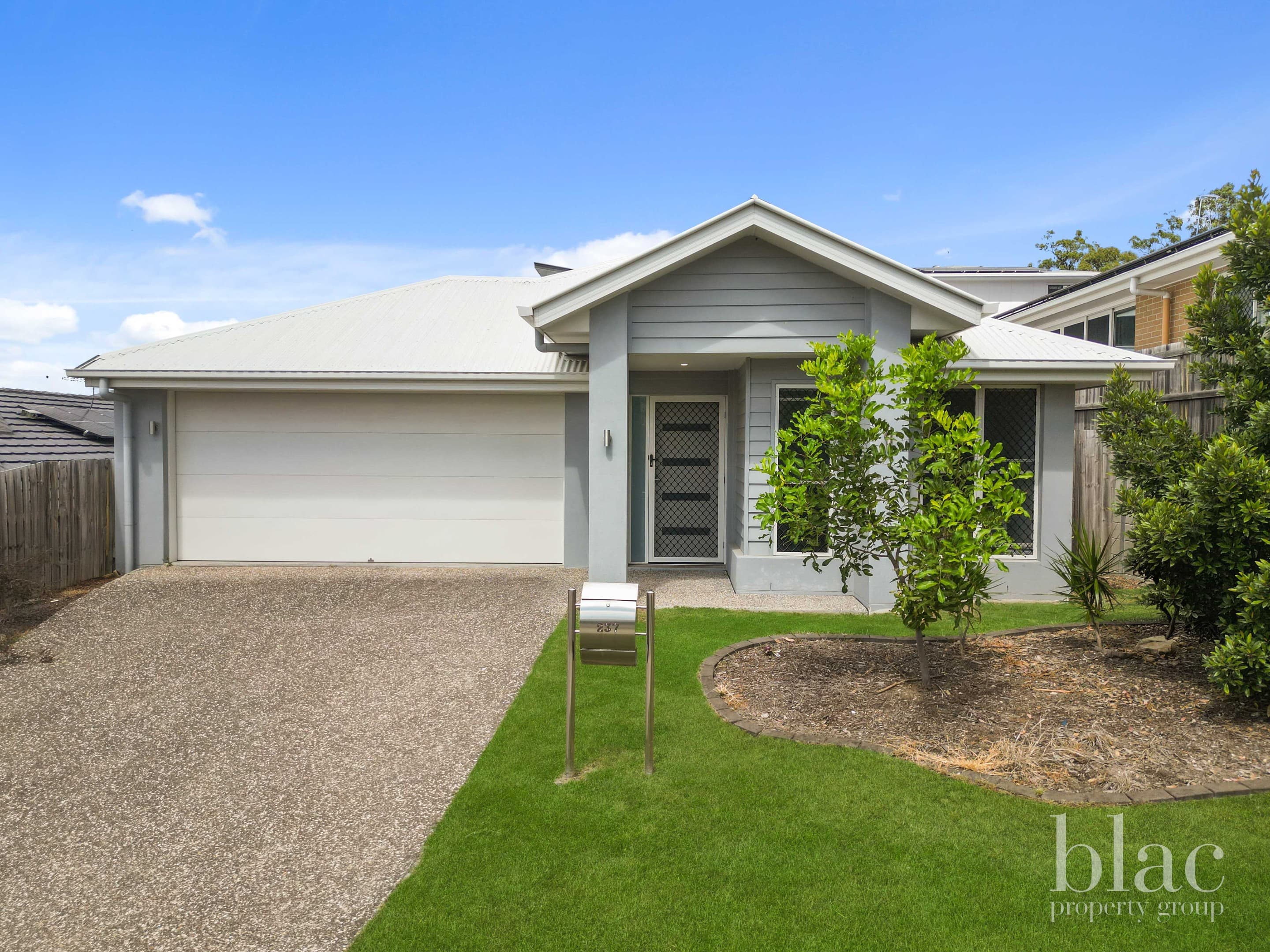 237 Dublin Avenue, Spring Mountain - Image 1