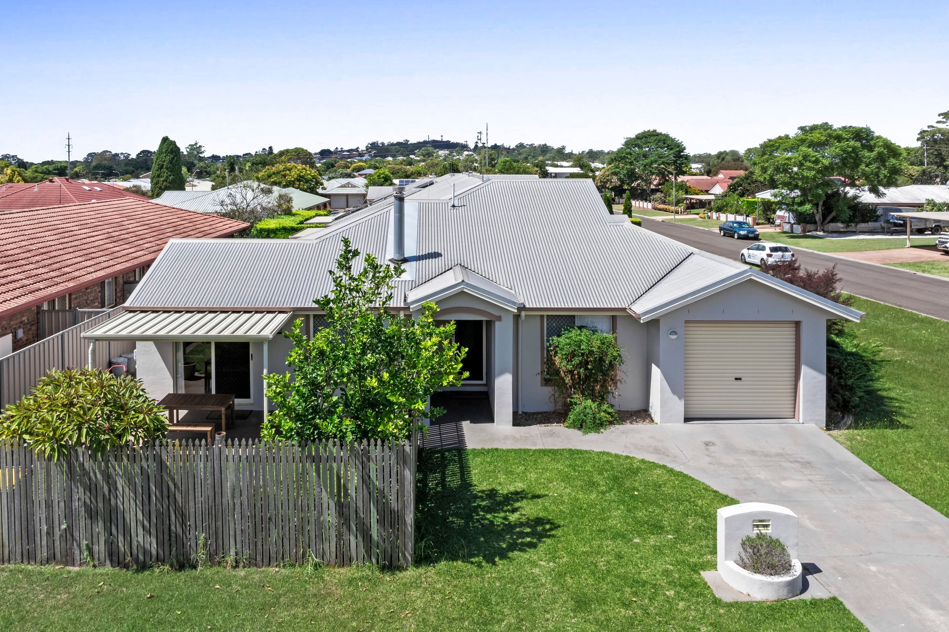 1/17 Hennenlotter Court, Kearneys Spring - Image 1