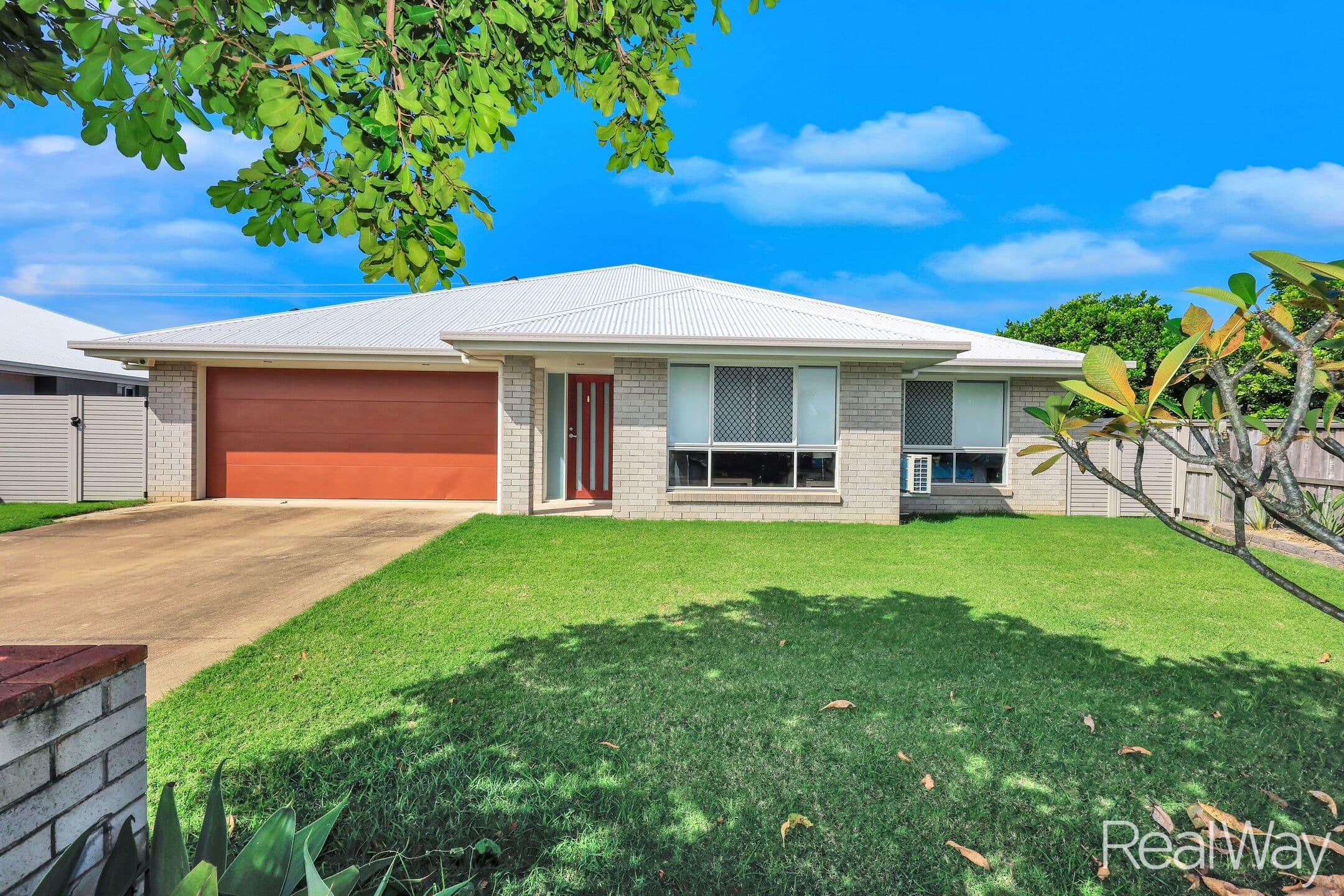 10 Beachside Circuit, Bargara — photo 1 of 5