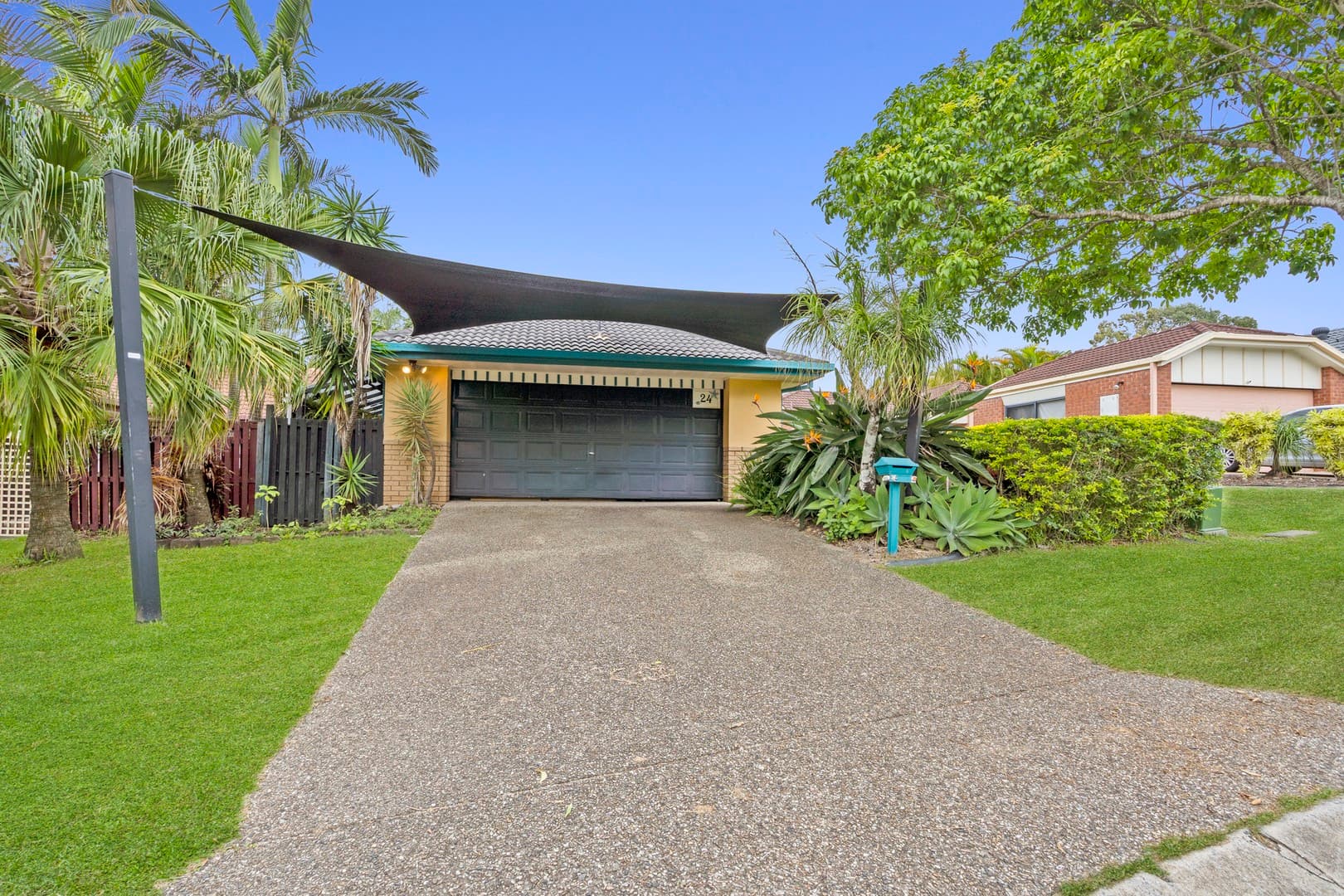 24 Jamieson Drive, Parkwood - Image 1
