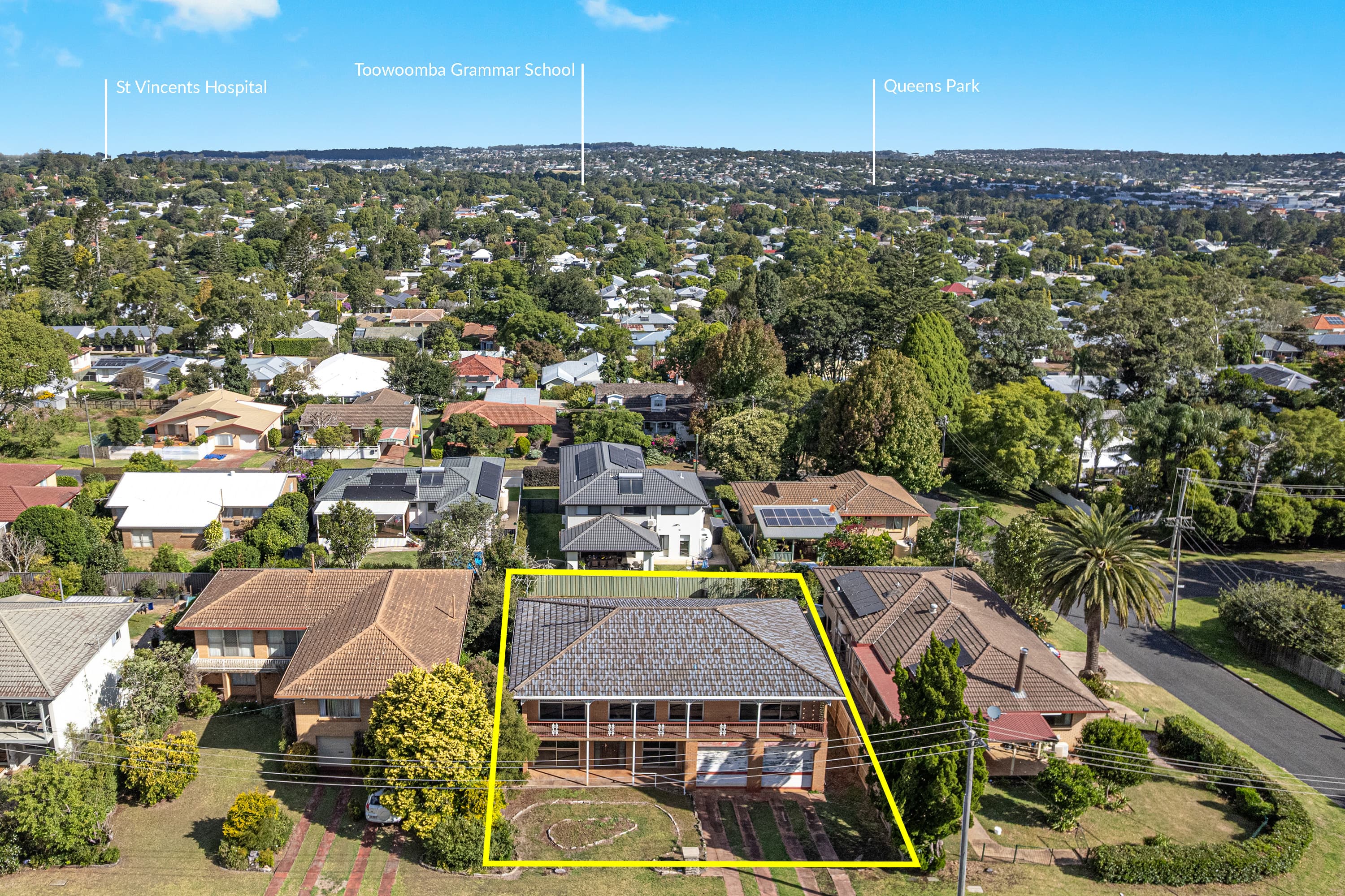 20 Barrymount Crescent, Mount Lofty - Image 1