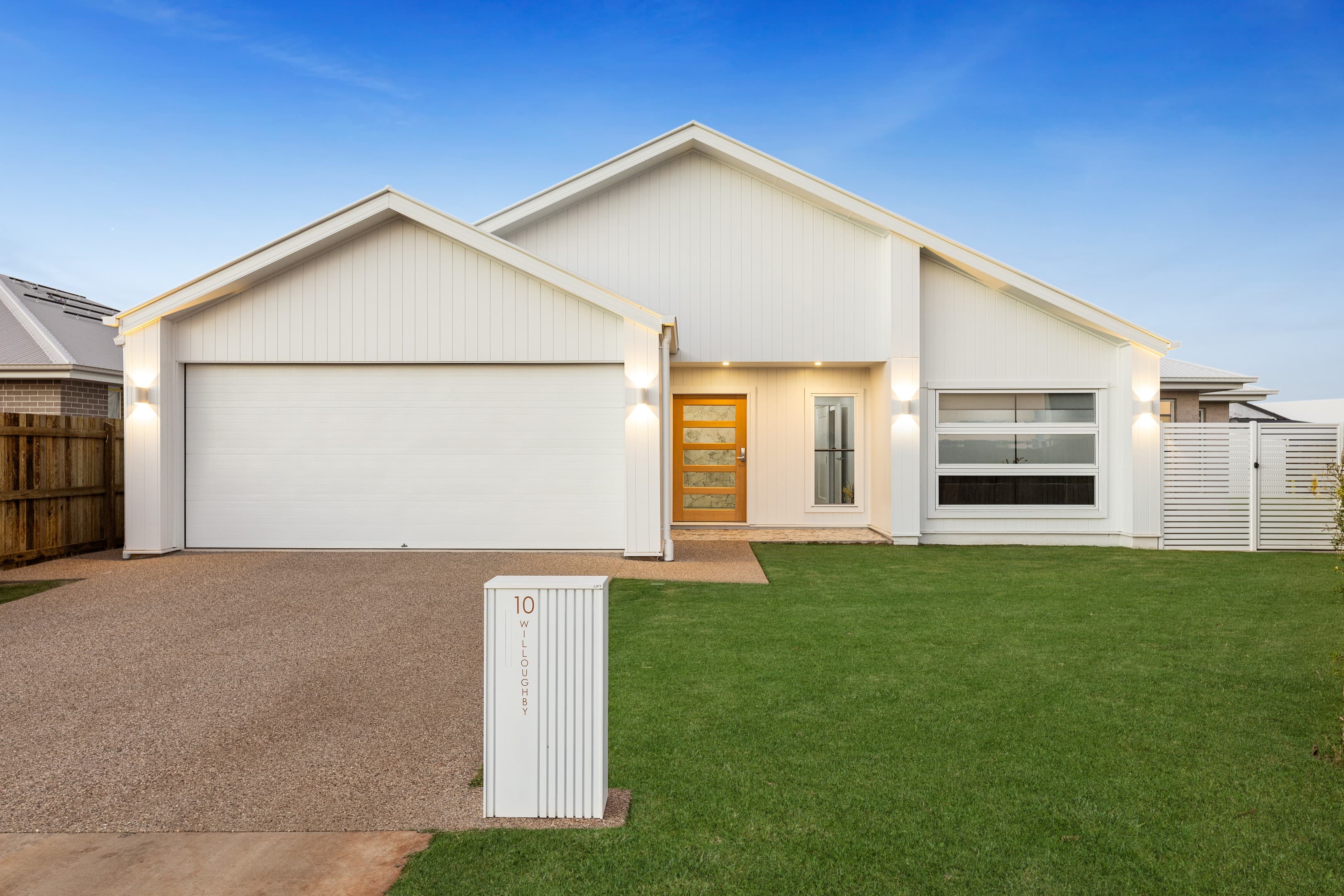 10 Willoughby Crescent, Kearneys Spring - Image 1
