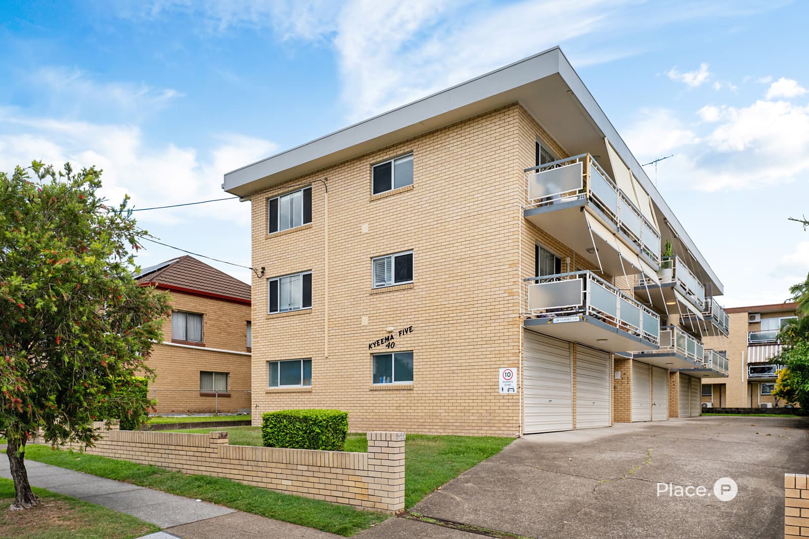 2/40 Dunellan Street, Greenslopes - Image 1