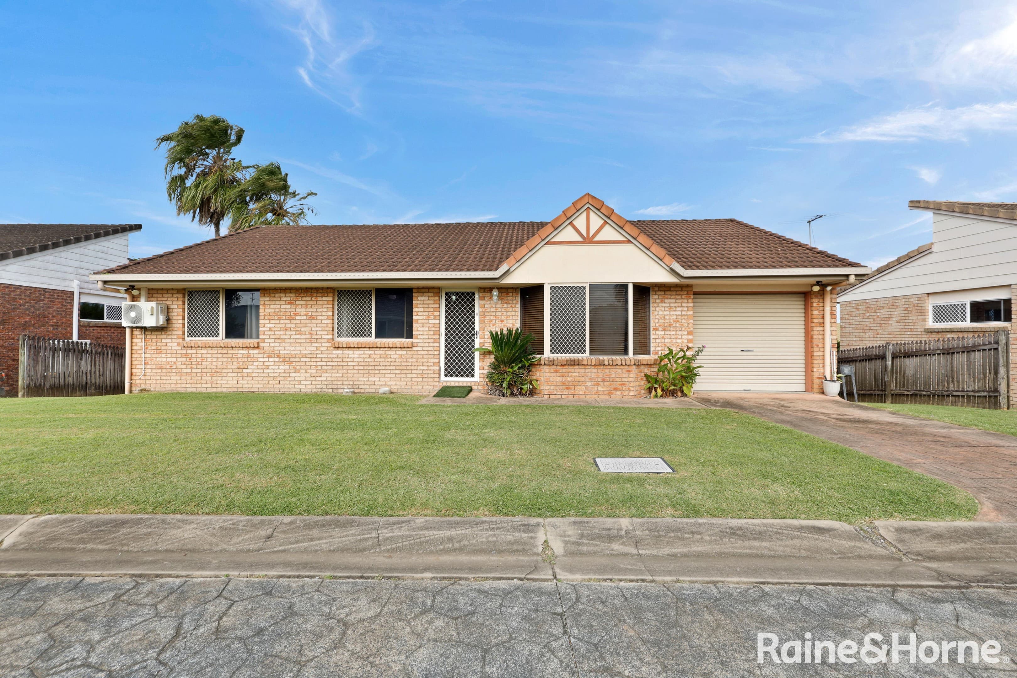 6/10 Beaconsfield Road, Beaconsfield — photo 1 of 5