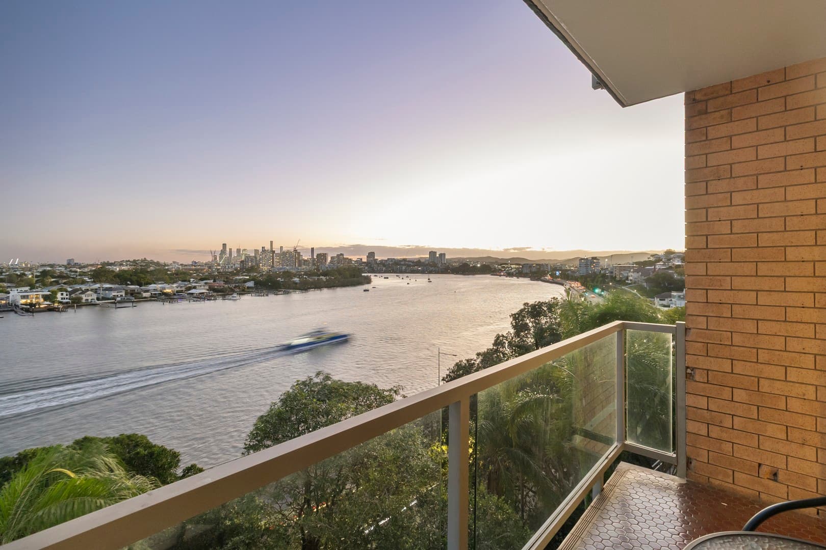 6/27 Mullens Street, Hamilton - Image 1