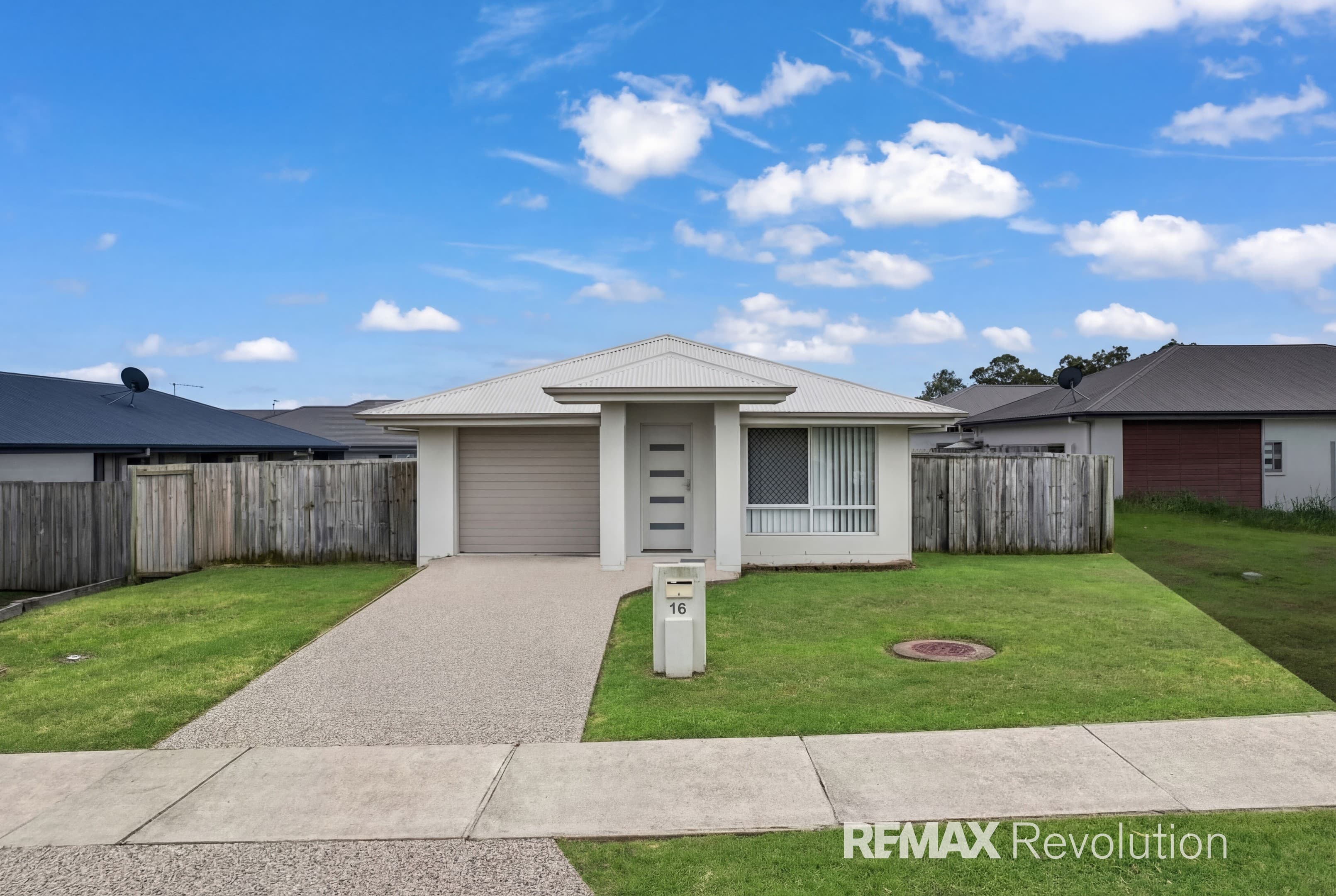 16 Mark Winter Court, Bellbird Park - Image 1