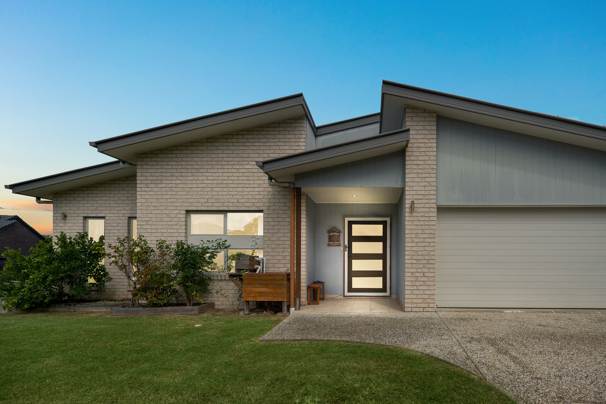 12 Brierbank Street, Underwood - Image 1