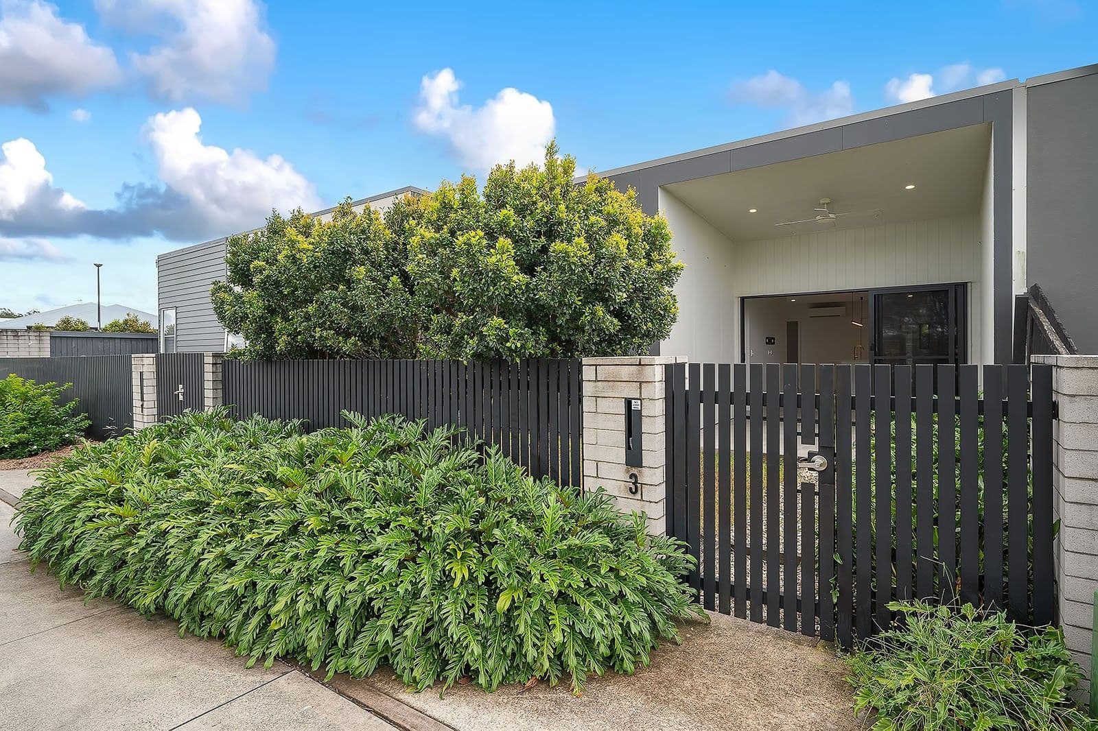 3 Broadleaf Walk, Palmview - Image 1