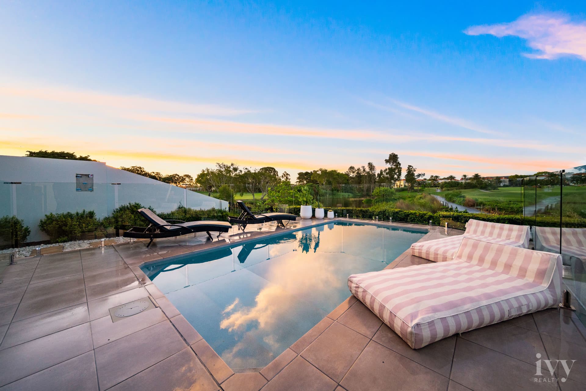 9220 Peter Senior Drive, Hope Island — photo 1 of 5
