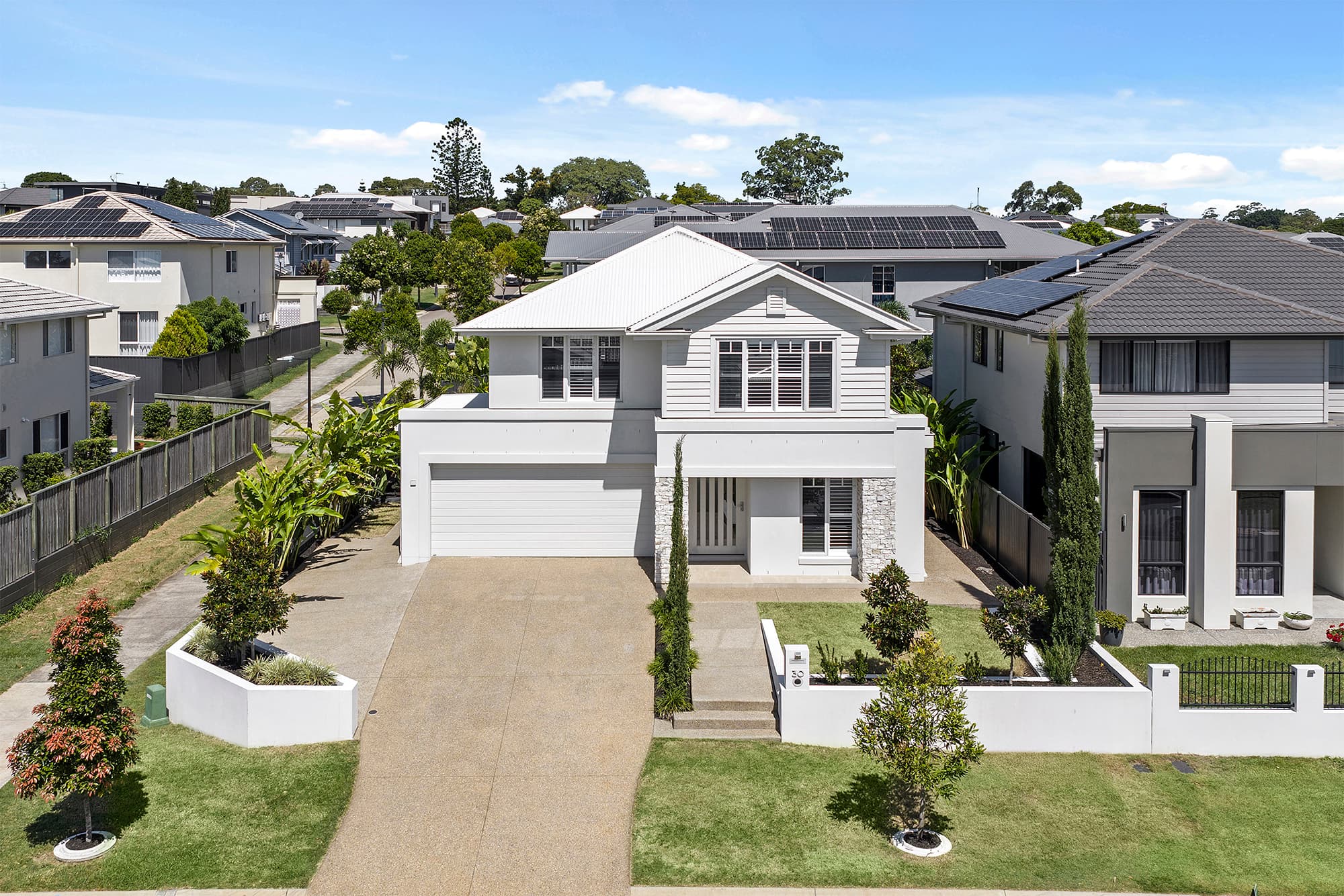 30 Executive Way, Bridgeman Downs - Image 1