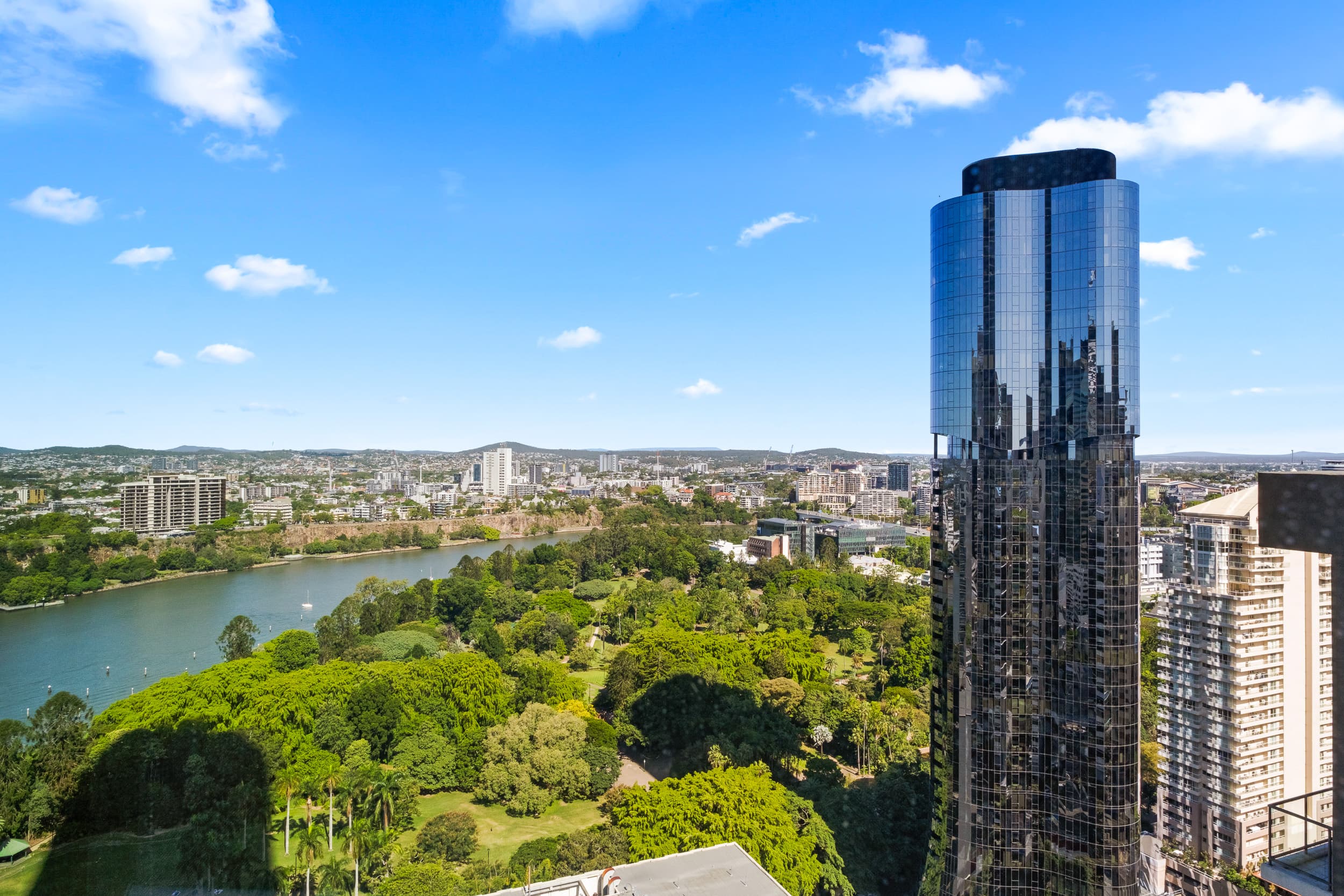 3303/222 Margaret Street, Brisbane City - Image 1
