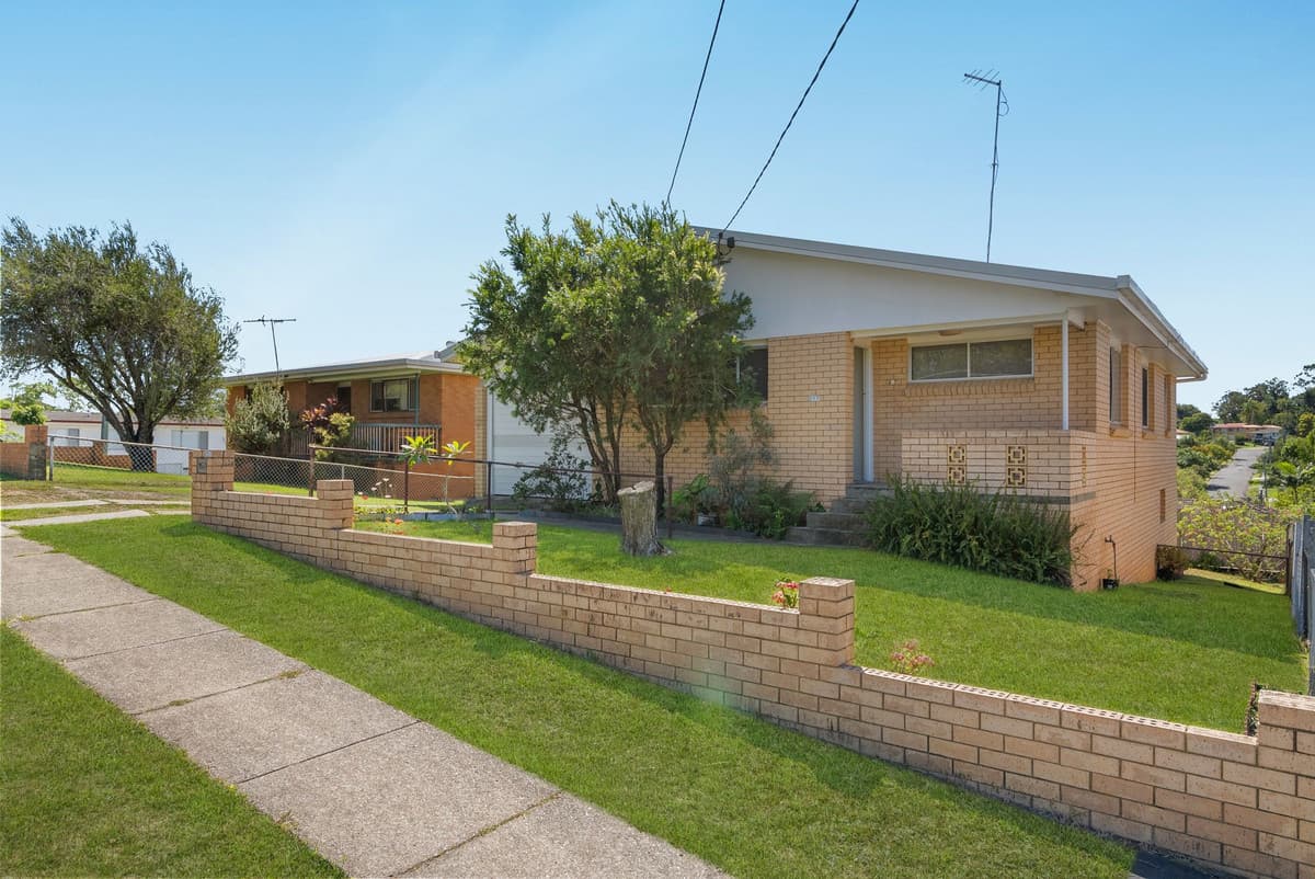 297 Kitchener Road, Stafford Heights - Image 1