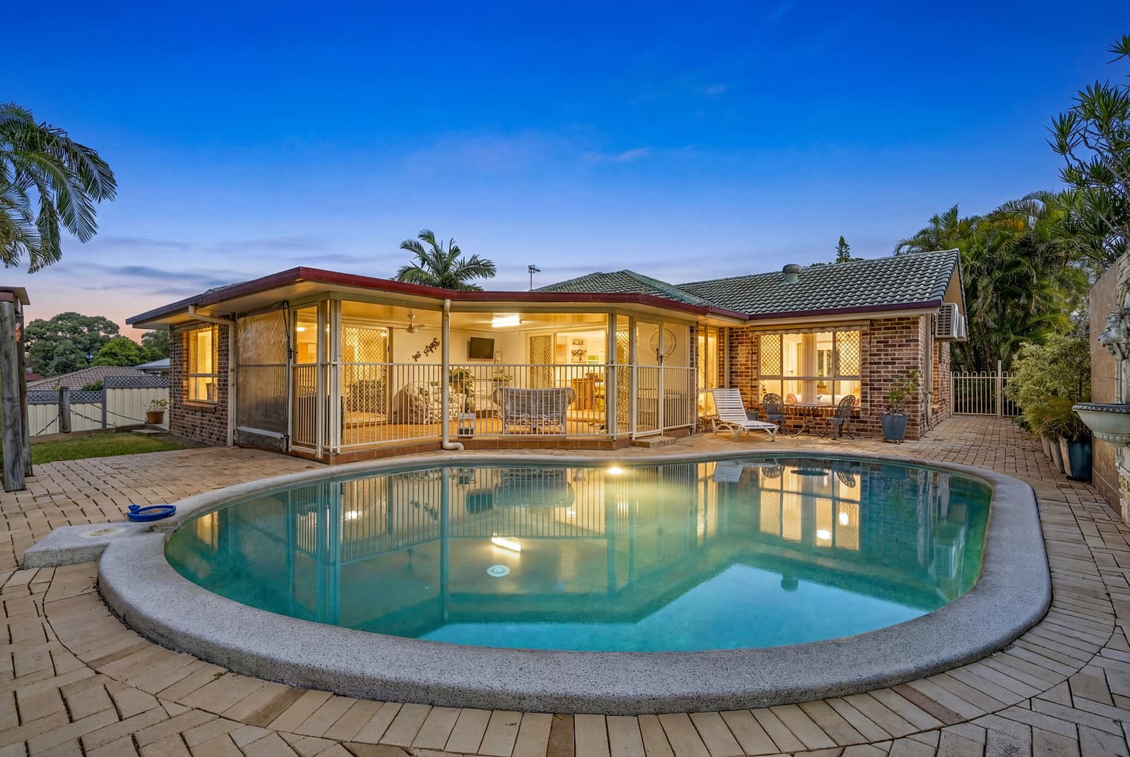 5 Oak Hill Crescent, Parkwood