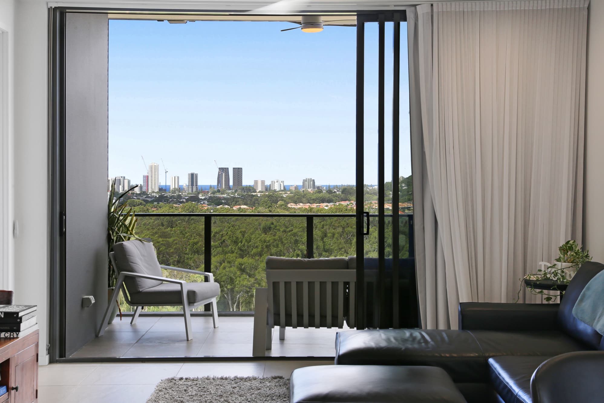 53/20 Executive Drive, Burleigh Waters - Image 1