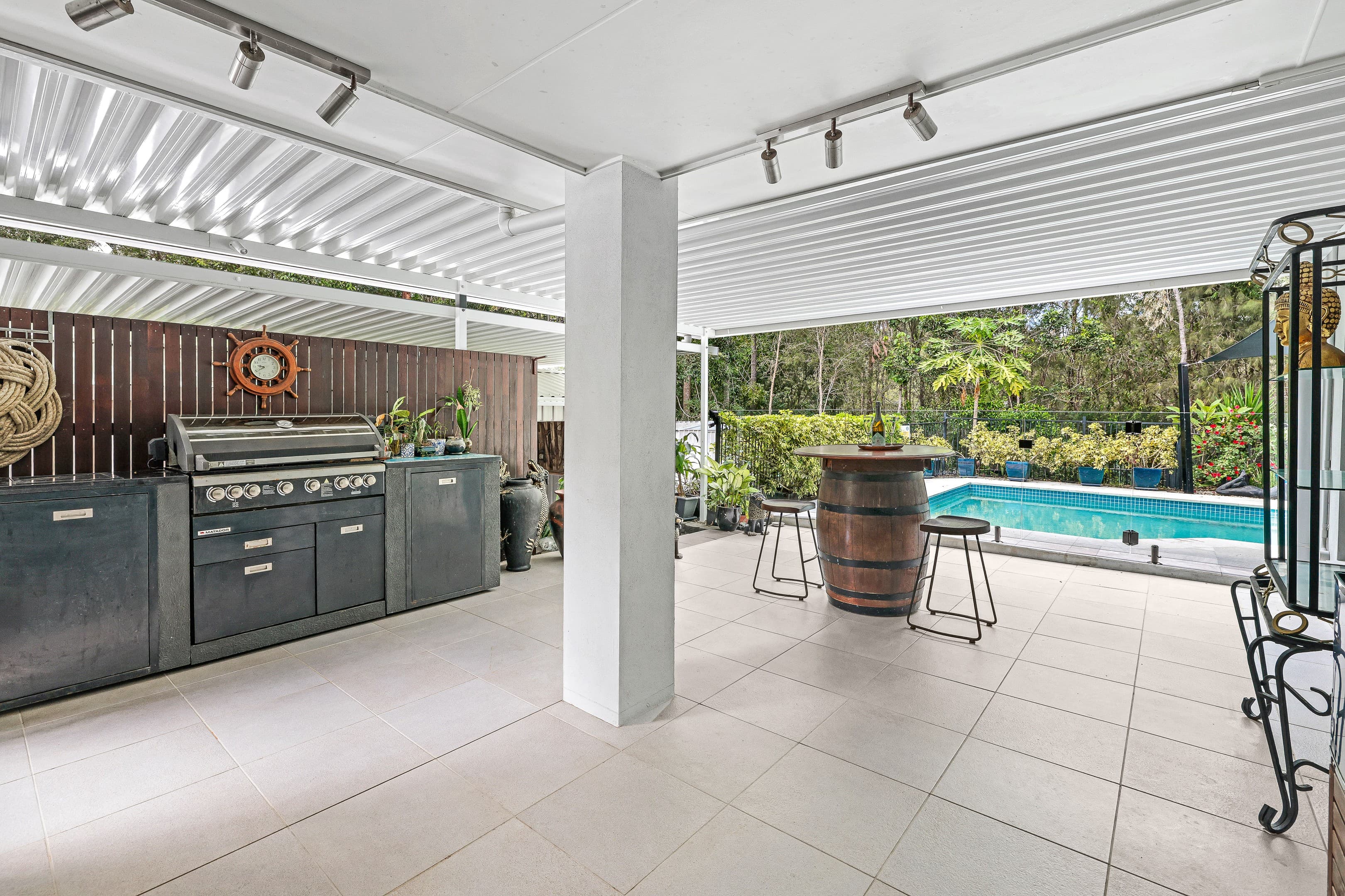 7 Ashling Way, Oxenford — photo 1 of 5