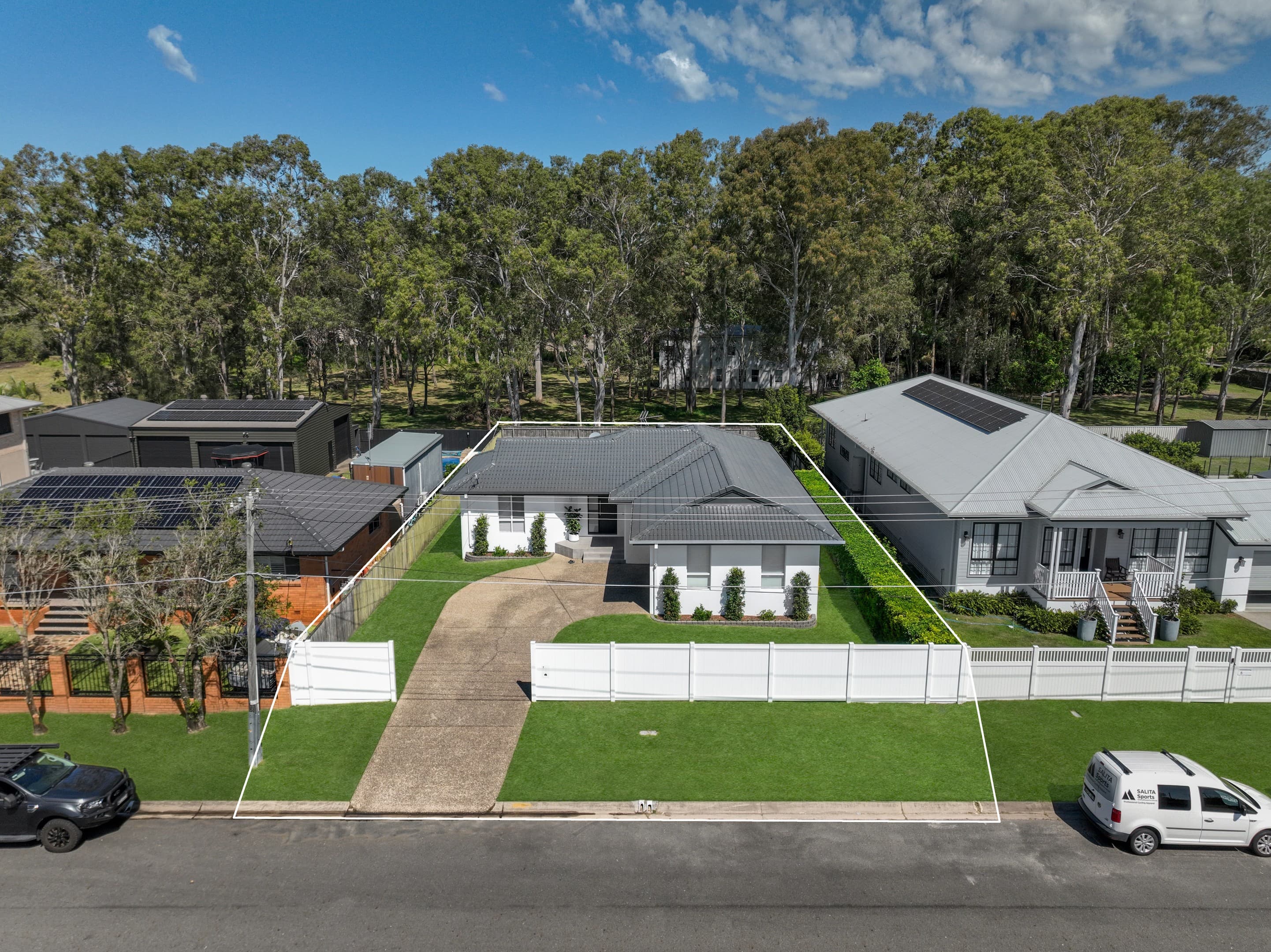 7 Shoe Street, Hope Island - Image 1