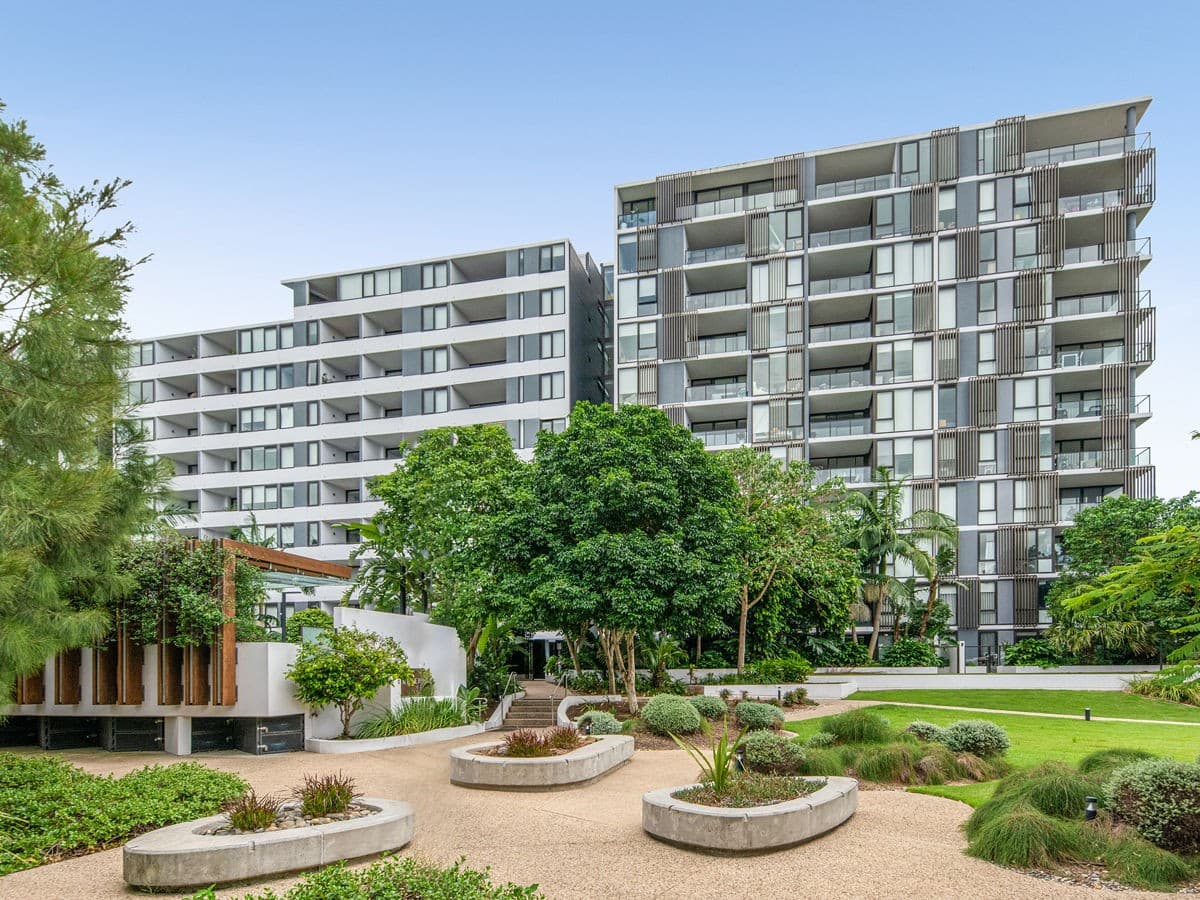 10714/320 MacArthur Ave, Hamilton