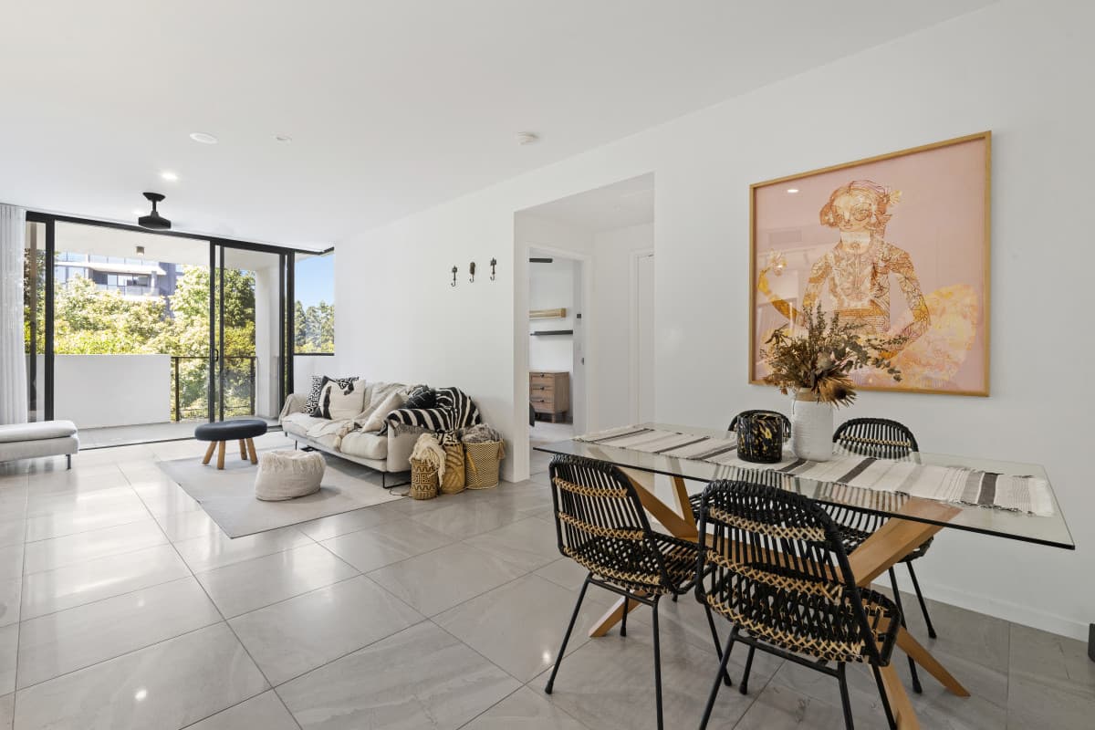 3012/21 Ross Street, Benowa - Image 1