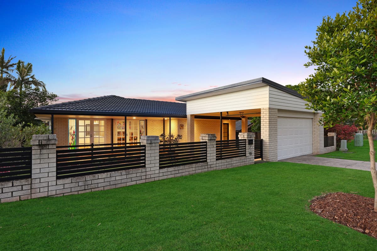 15 Zinnea Street, Elanora — photo 1 of 5