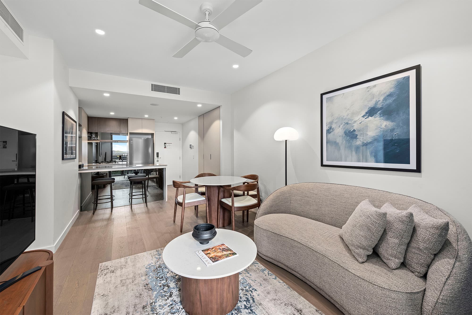 910/8 Margaret Street, Brisbane City - Image 1