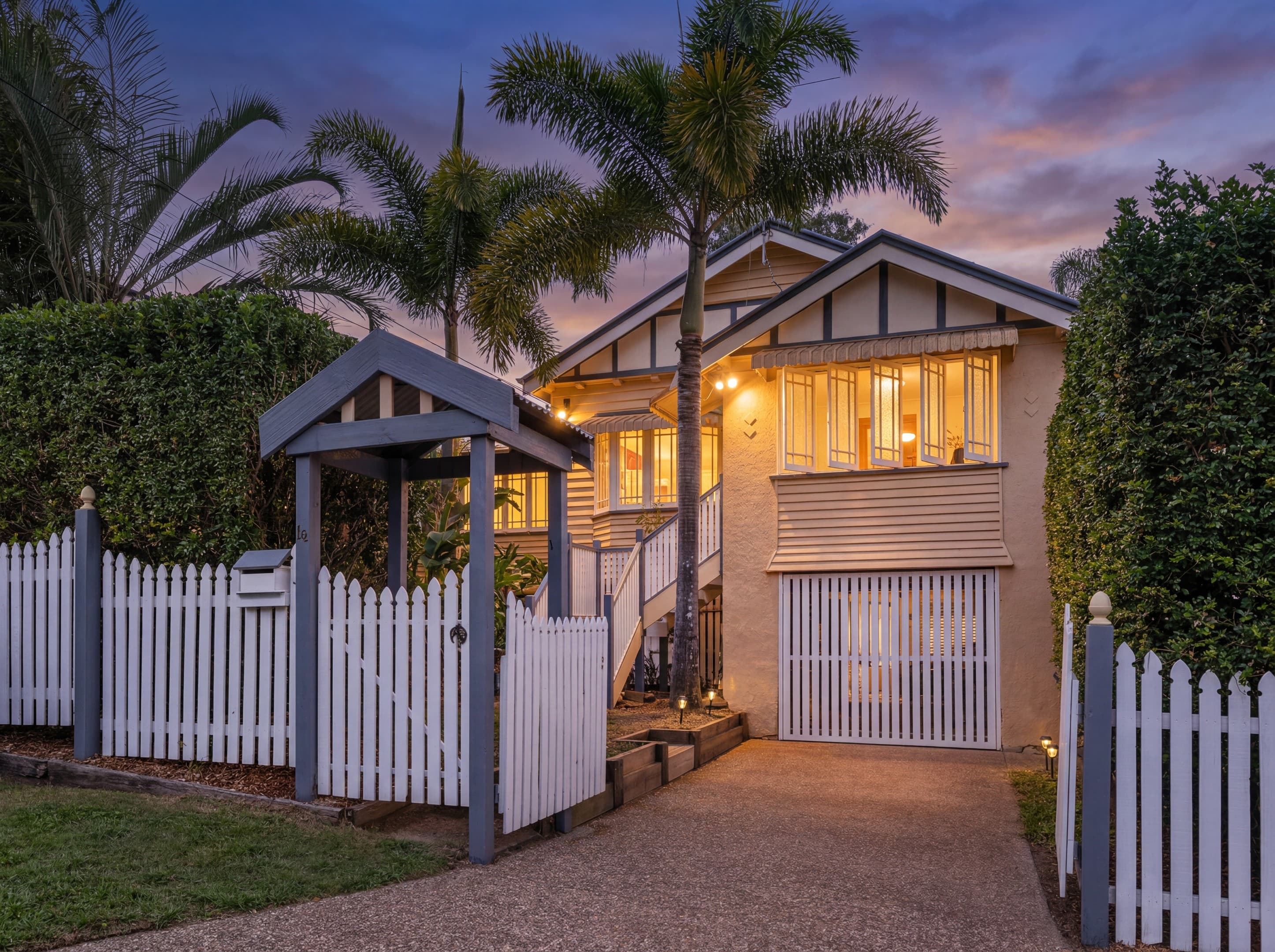 18 Tarana Street, Camp Hill — photo 1 of 5
