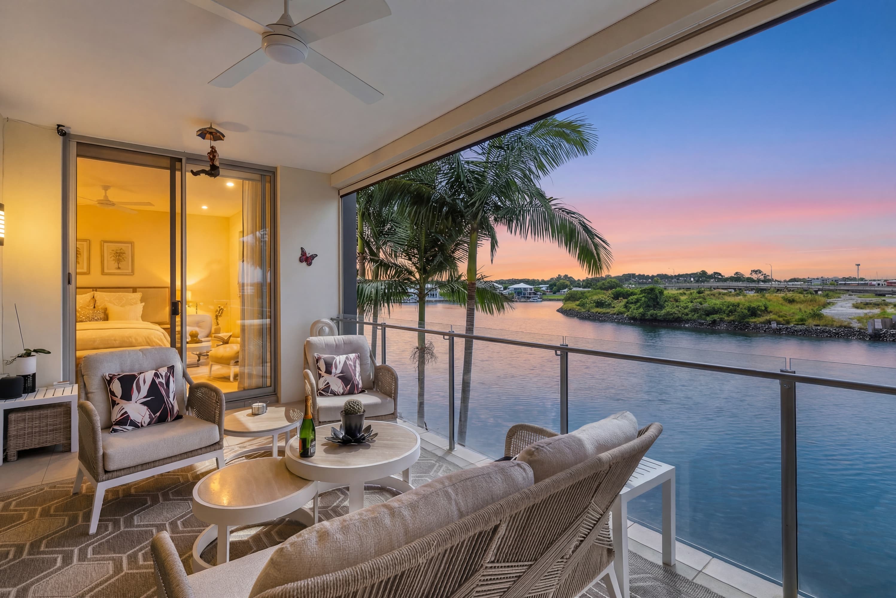 122/3 Pendraat Parade, Hope Island - Image 1