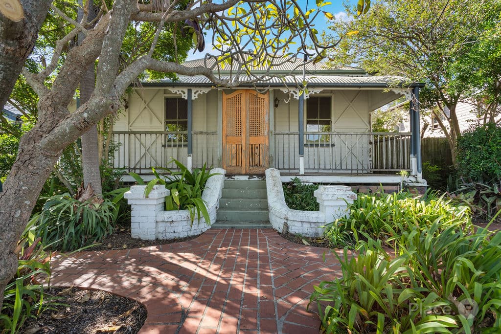 27 Cribb Street, Sadliers Crossing - Image 1