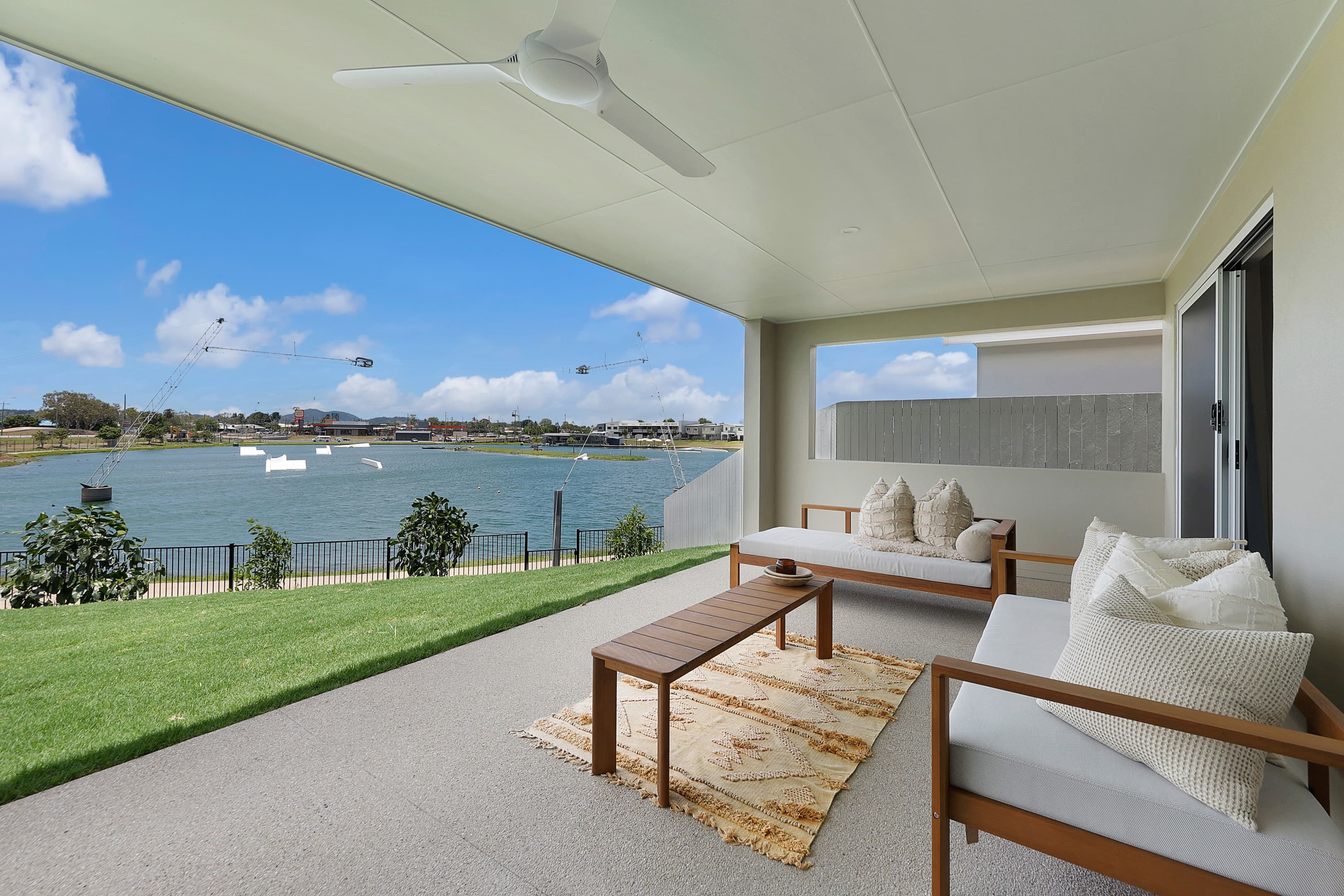 7 Waterfront Lane, Andergrove — photo 1 of 5