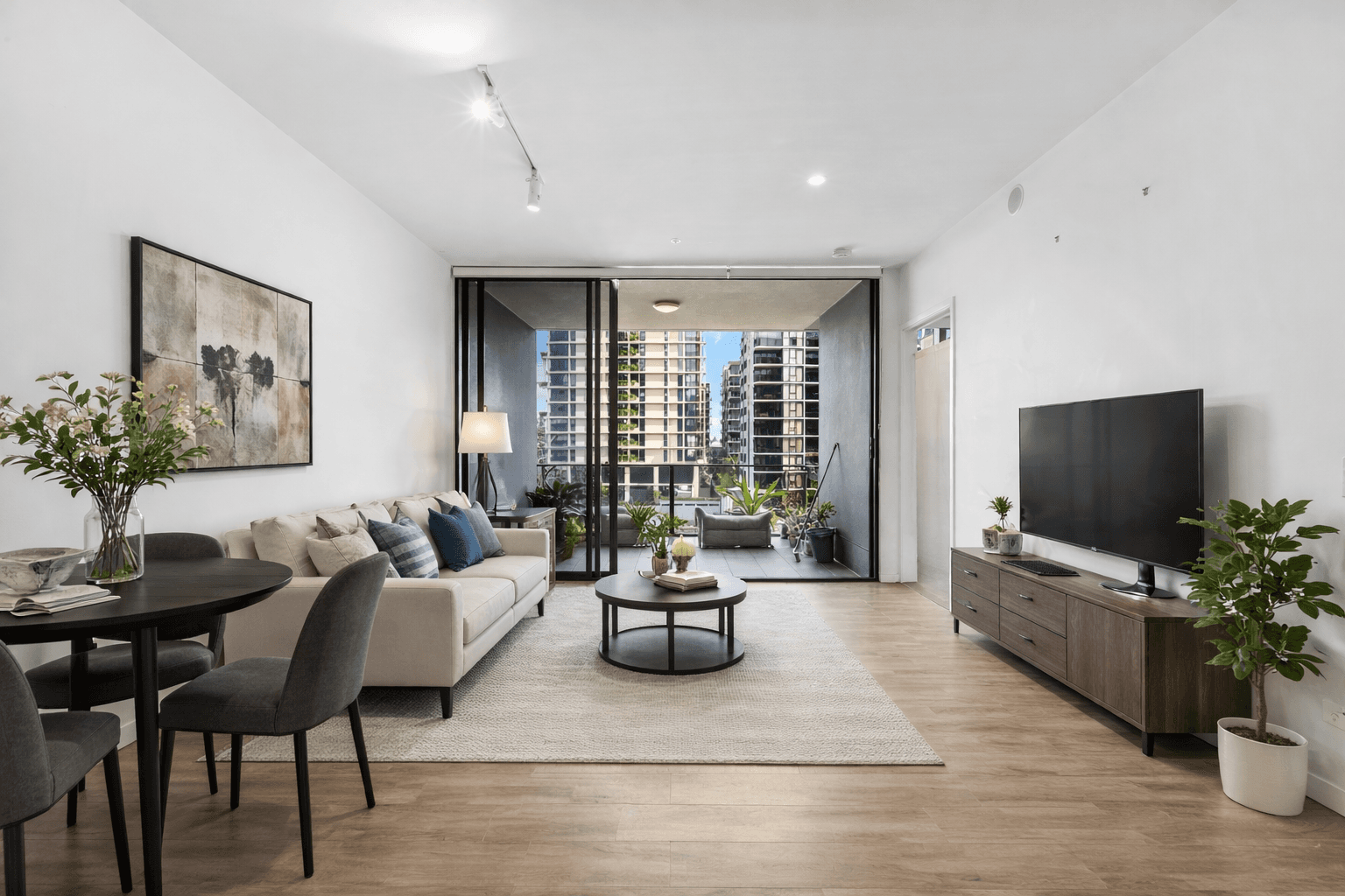 605/49 Cordelia Street, South Brisbane - Image 1