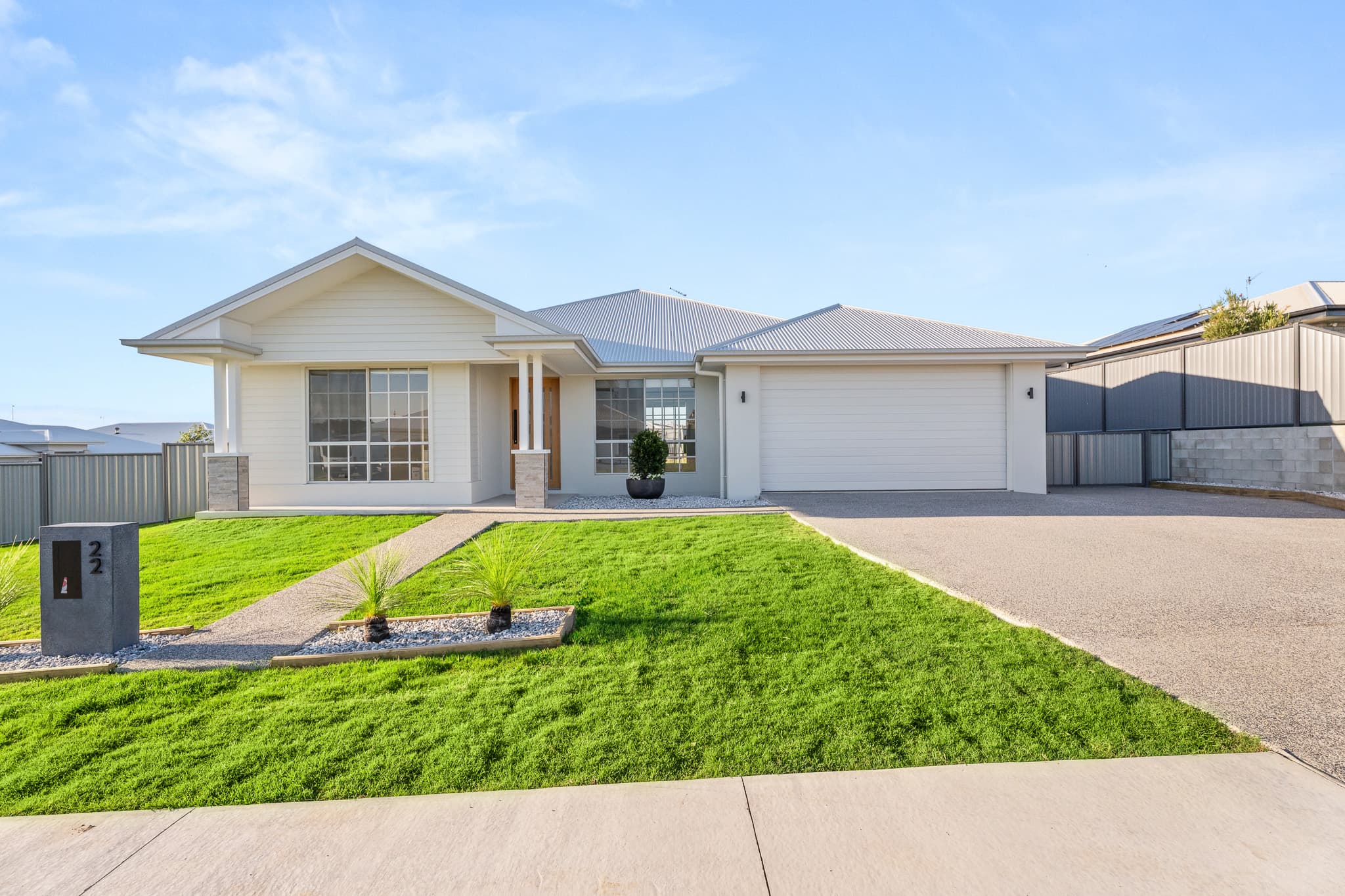 5 Messer Drive, Kawungan — photo 1 of 5