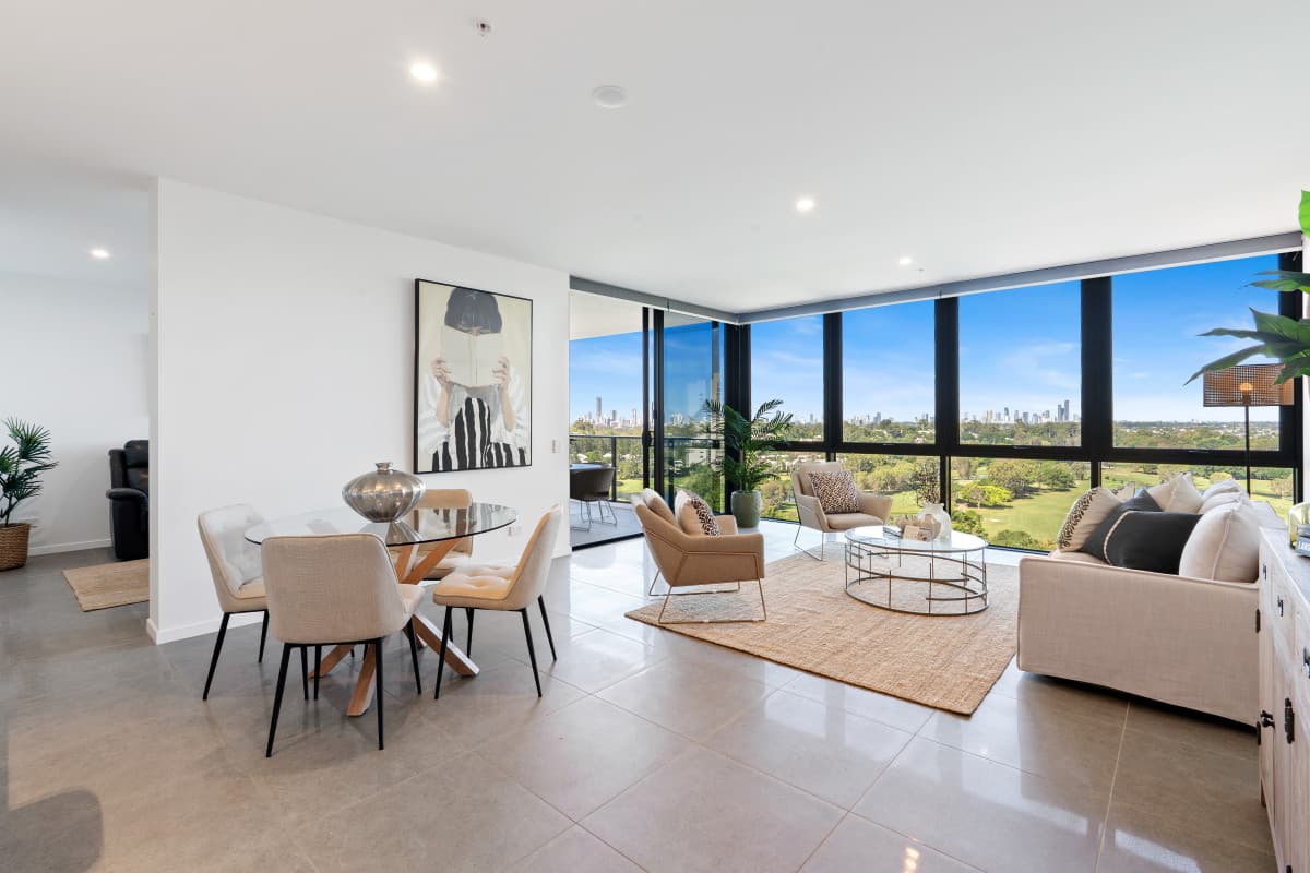 5097/21 Ross Street, Benowa - Image 1