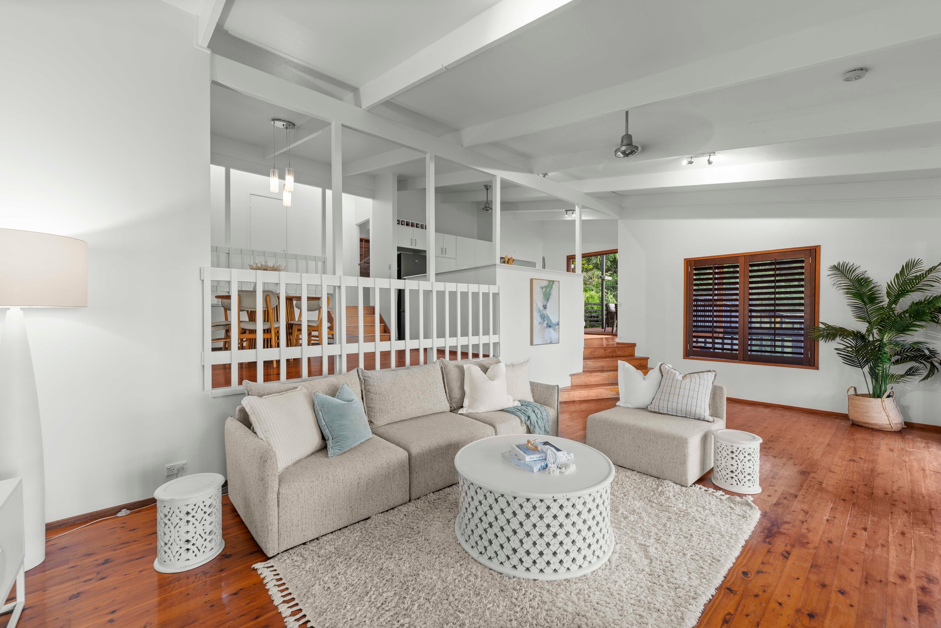 12 Attadale Court, Elanora - Image 1