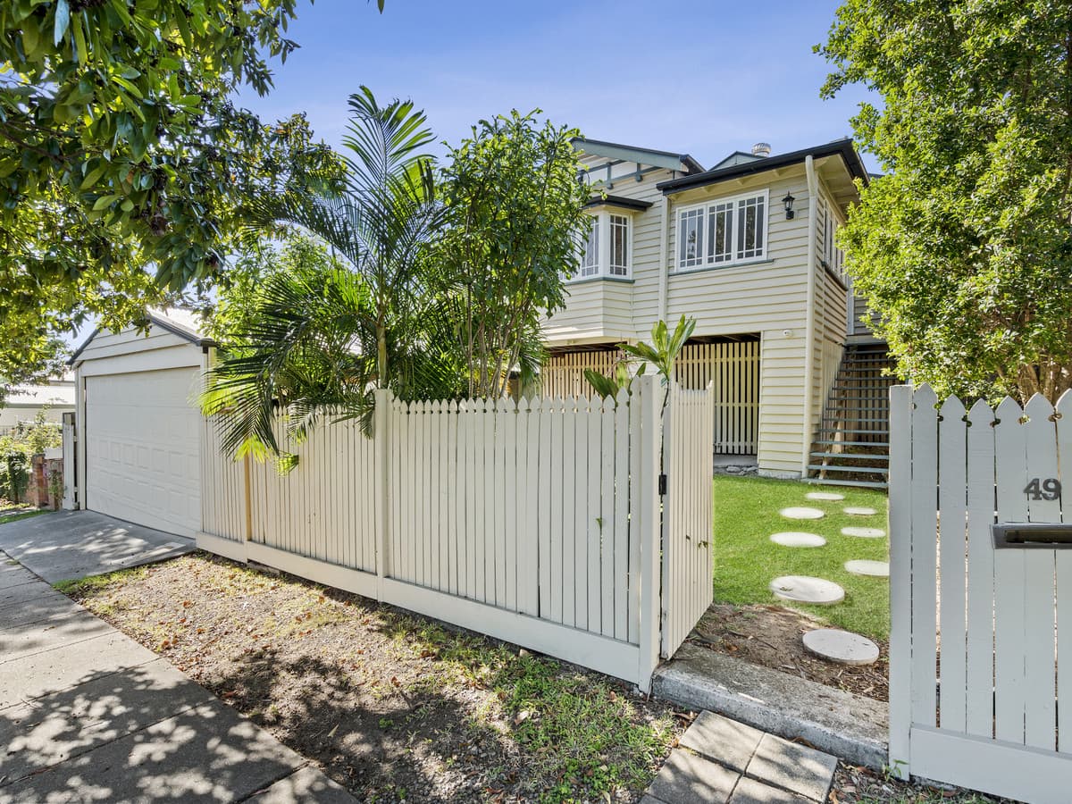 49 Harold Street, Holland Park - Image 1